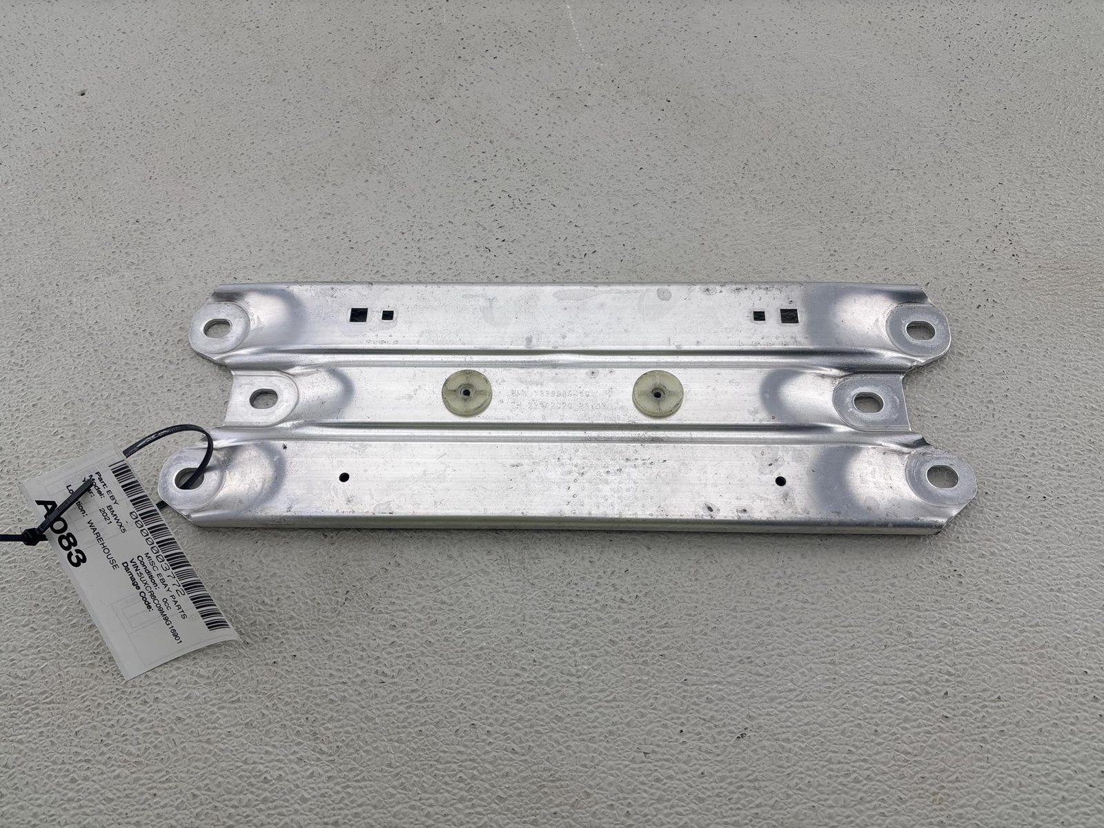 2019-2023 Bmw X5 G05 Rear Tunnel Connection Floor Mount Bracket 7339964 Oem
