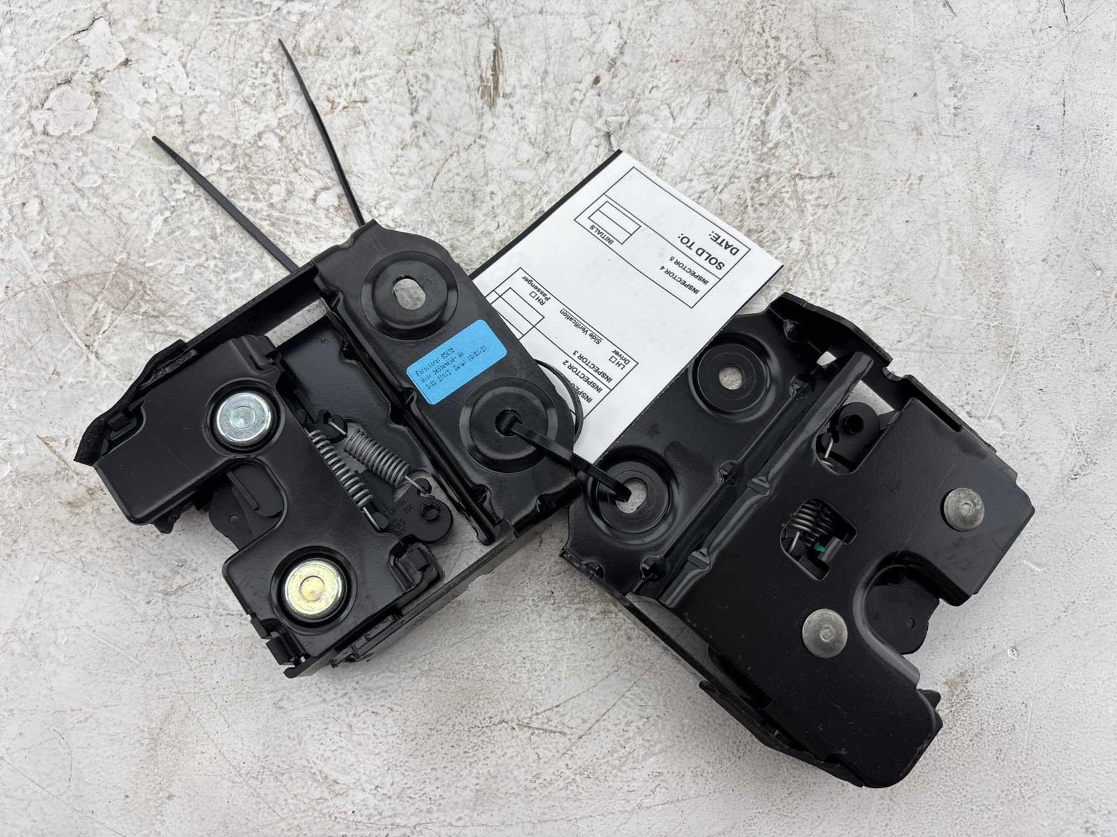 2018-2025 Alfa Romeo Stelvio Rear Left And Right Seat Fold Latch Lock Set Oem