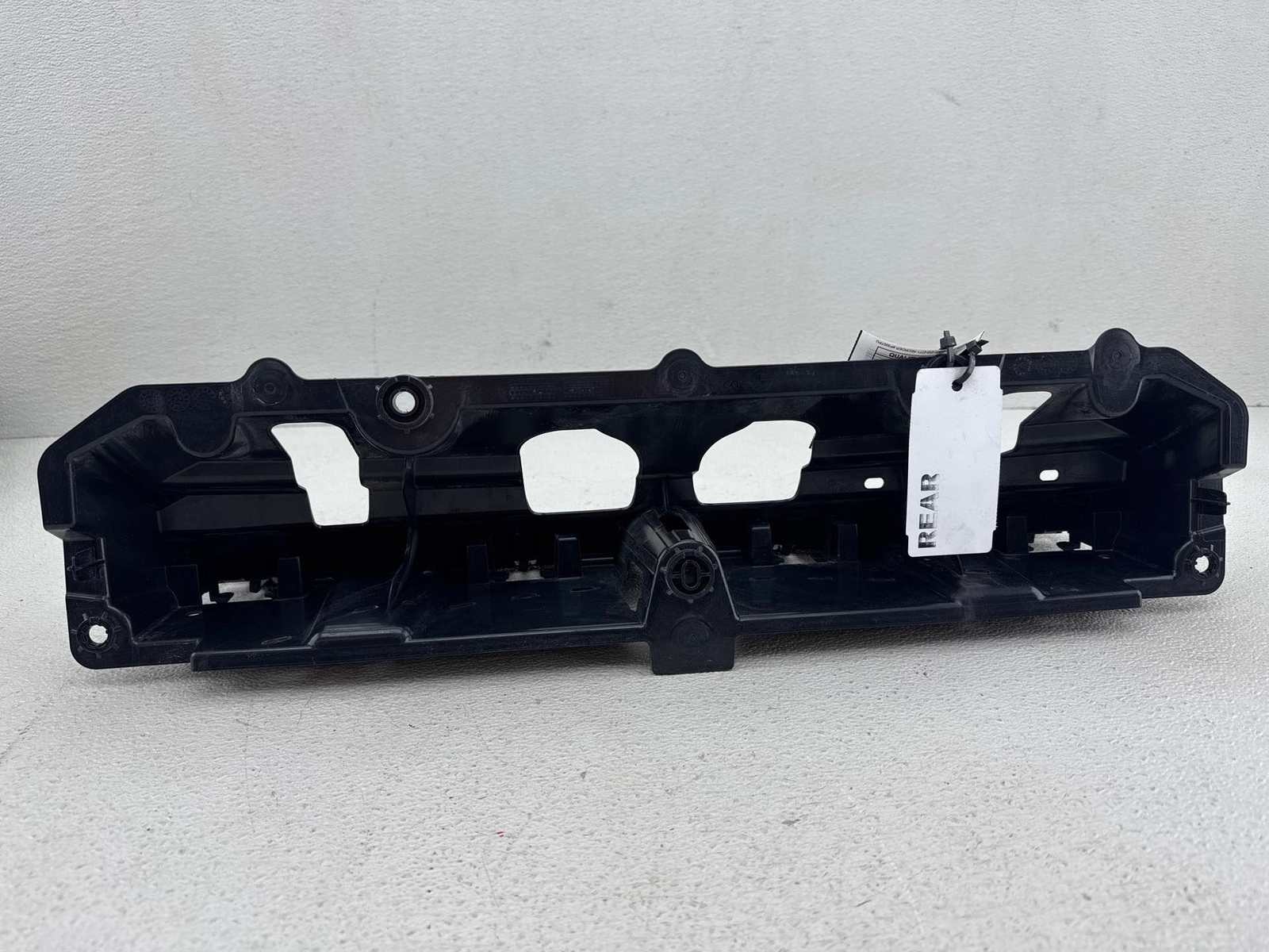 2019 - 2023 Bmw X5 G05 Rear Bumper Center Guide Support Bracket Oem