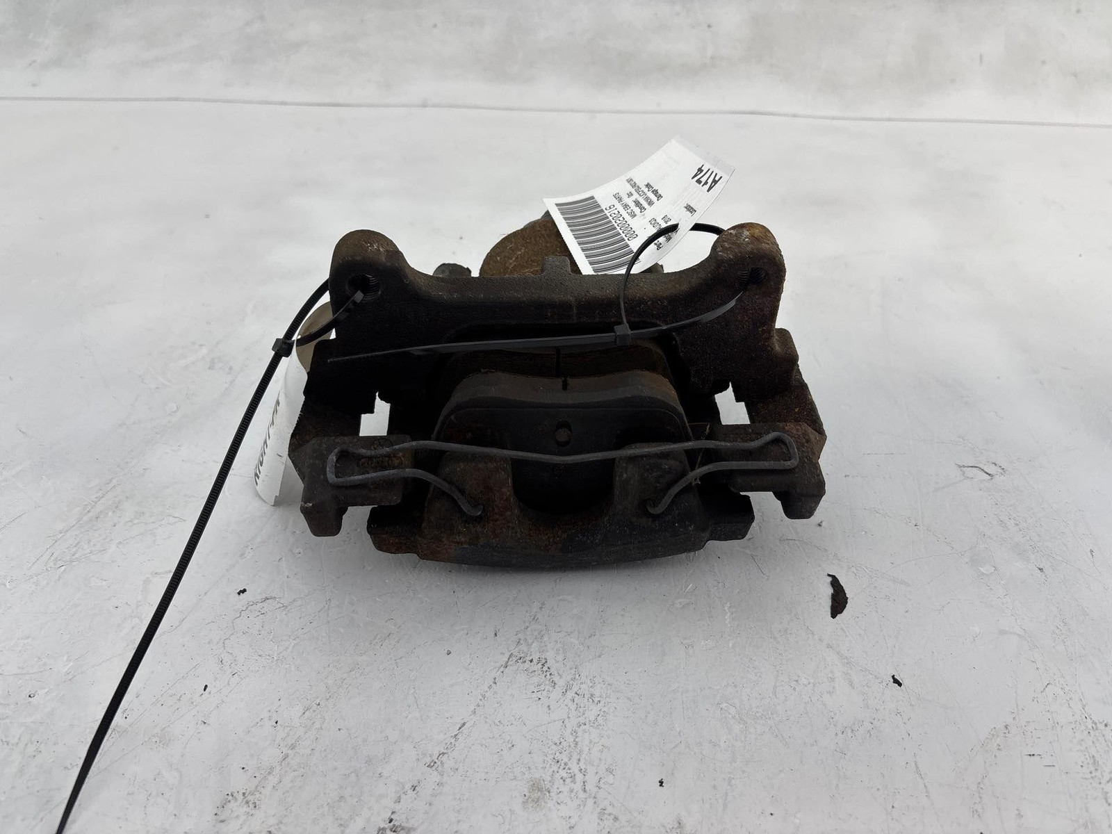 2015 - 2018 Audi Q3 Front Right Passenger Side Brake Caliper Oem