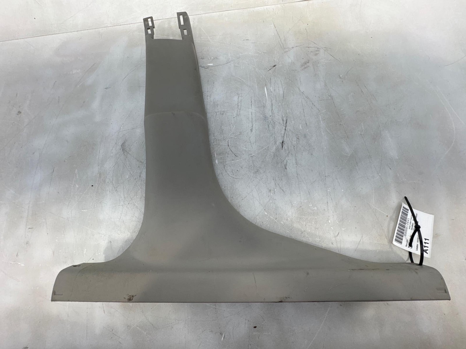 04-07 Chevrolet Malibu Left Driver Side B Pillar Lower Cover Trim Panel Oem