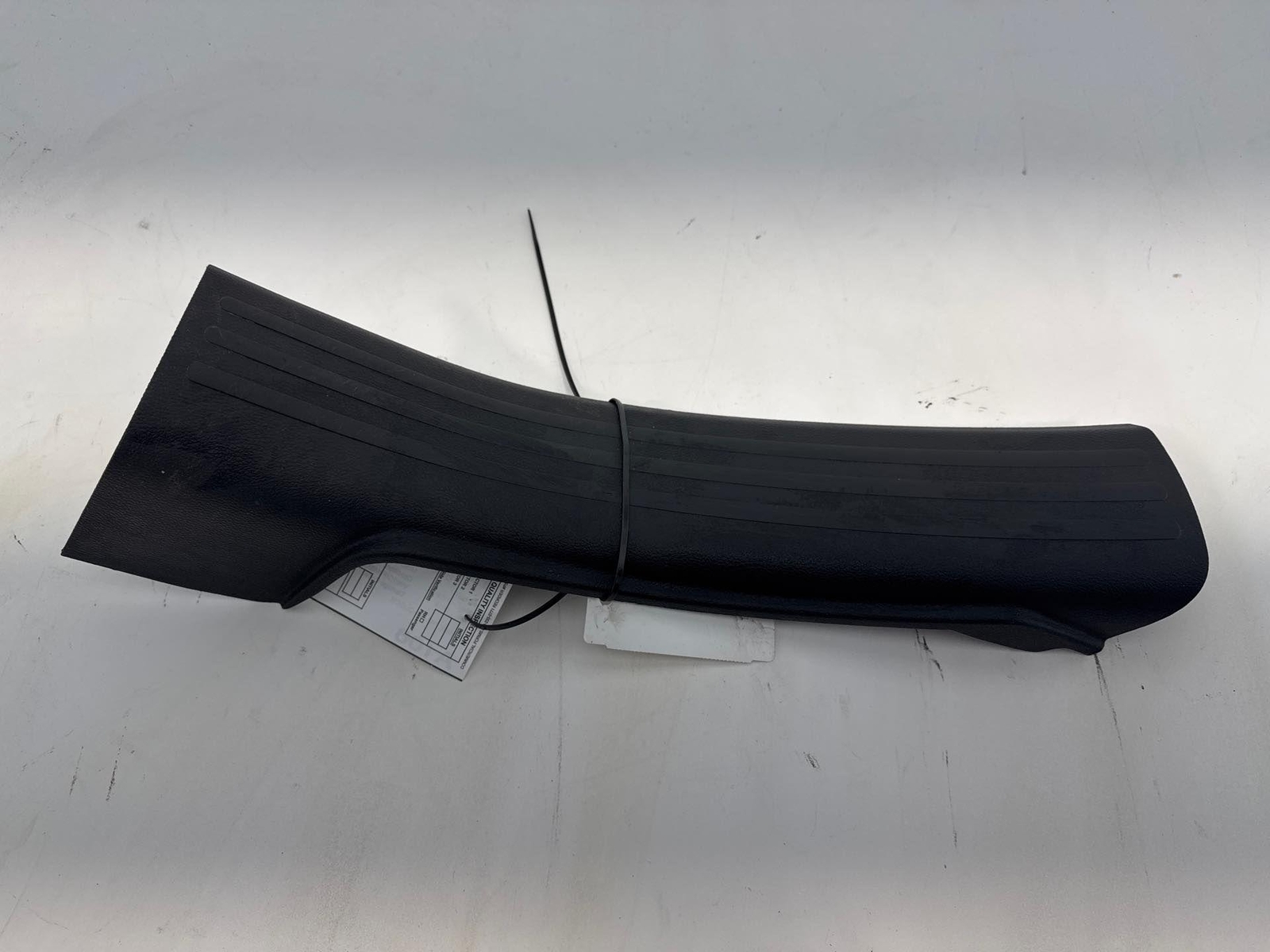 Rh 2019-2023 Jeep Cherokee Rear Right Door Sill Scuff Plate 1Ud22Dx9Ad Oem