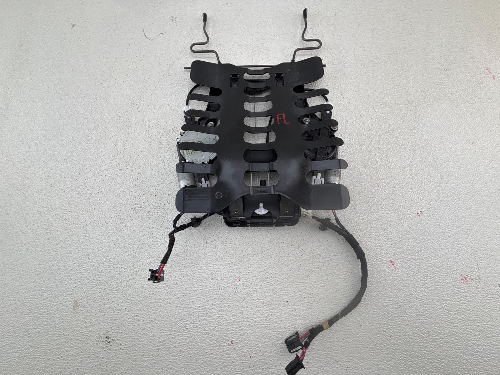 2009-2017 Vw Cc Front Left Driver Side Seat Lumbar Support W/ Motors Oem