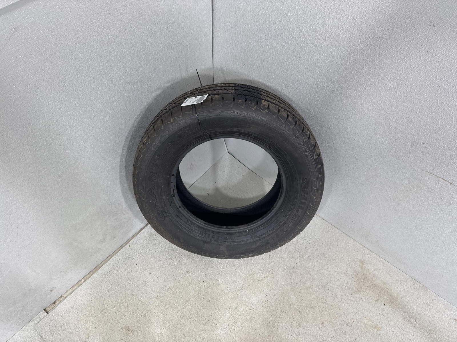 P265/65R17 Milestar Grantland 110T - 10/32 Used Tire