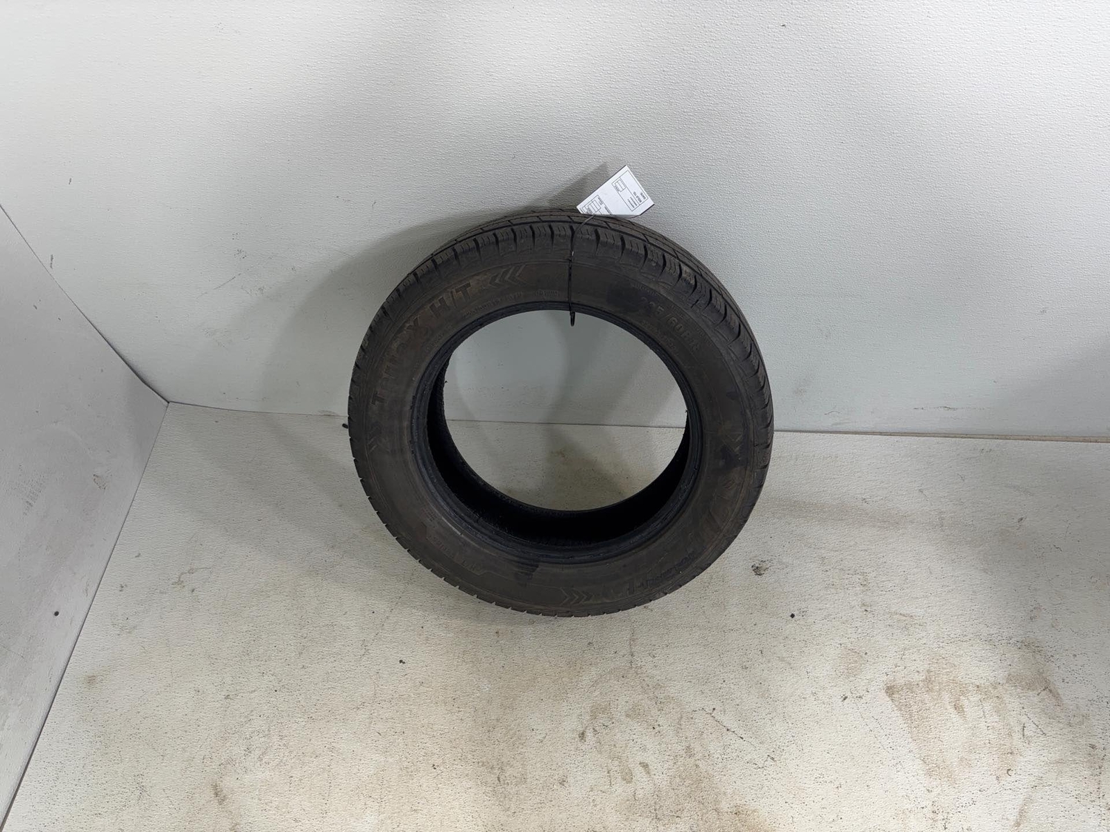 Terra-X H/T Used Tire 235/60 R18 107V 6/32