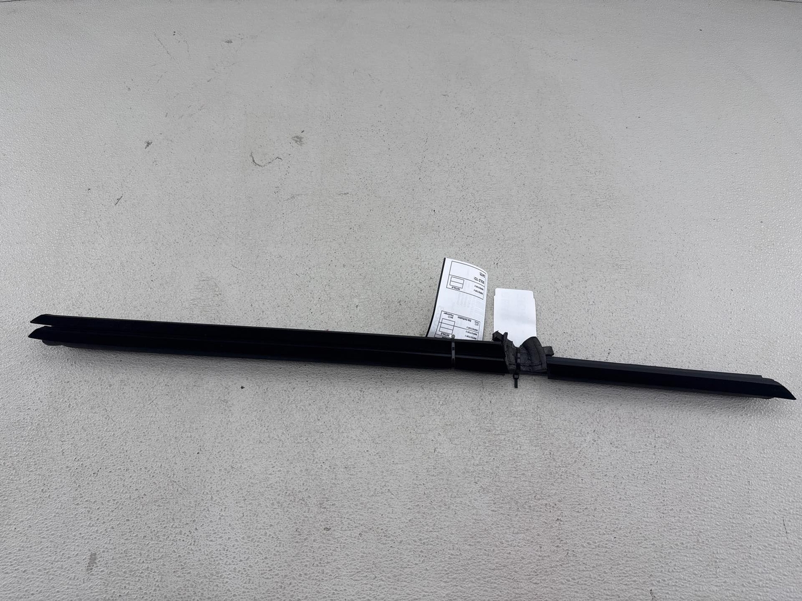 Bmw X5 G05 Rear Right Door Window Belt Weatherstrip Seal Oem 2019 - 2023