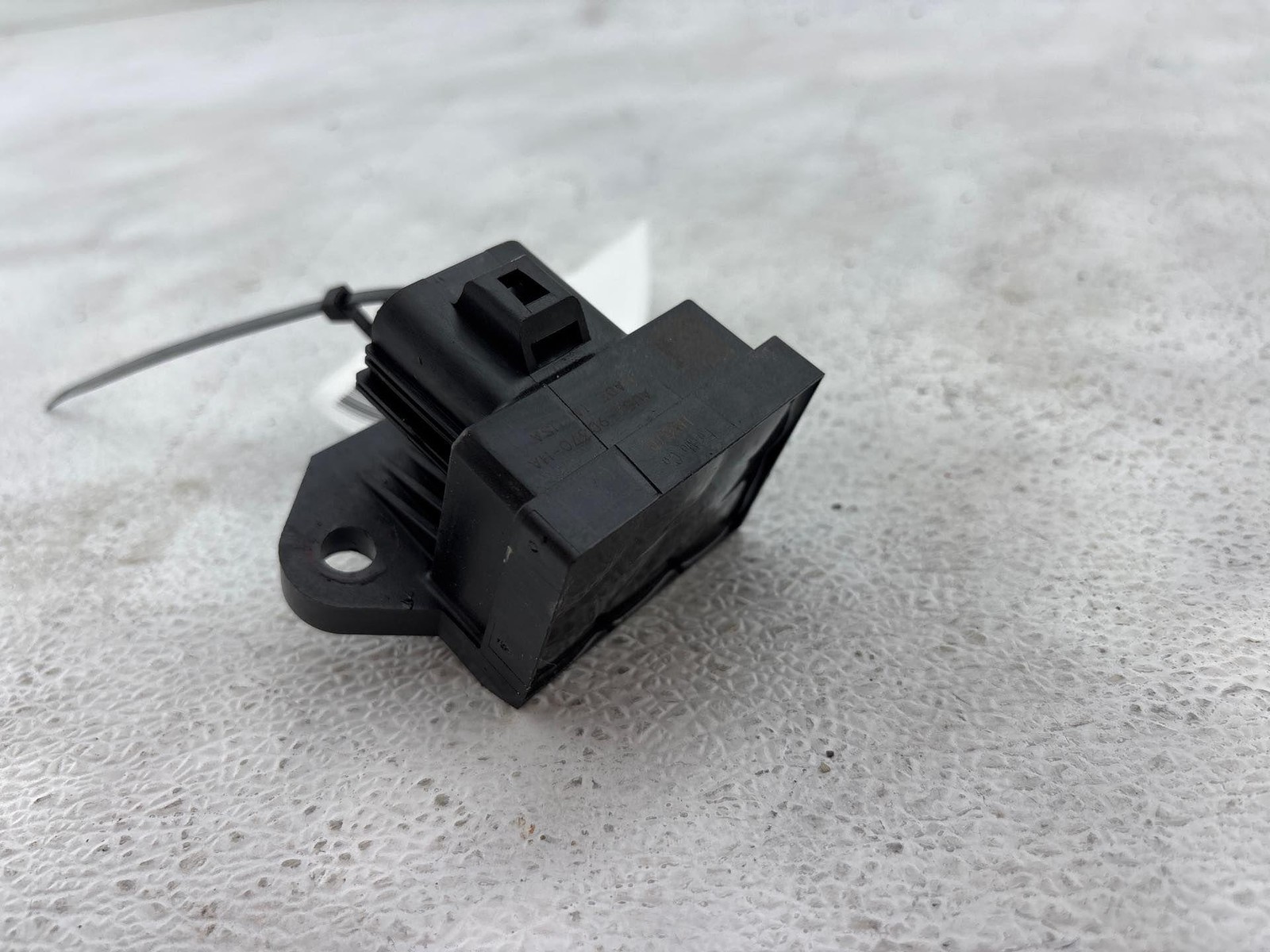 2011 - 2019 Ford Fiesta 1.6L Fuel Pump Control Module Unit Oem