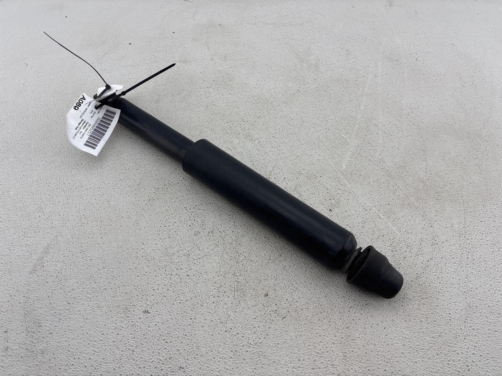 2016-2019 Nissan Sentra Rearr Left Side Shock Absorber Strut Oem