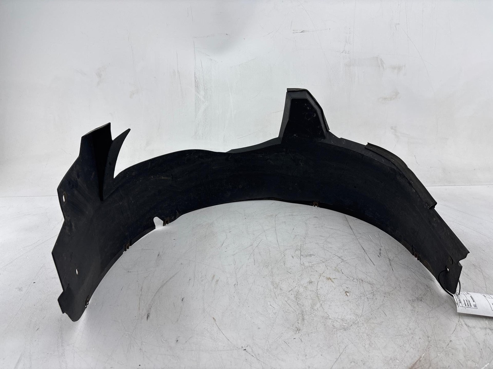 2005-2007 Buick Lacrosse Front Right Inner Fender Liner