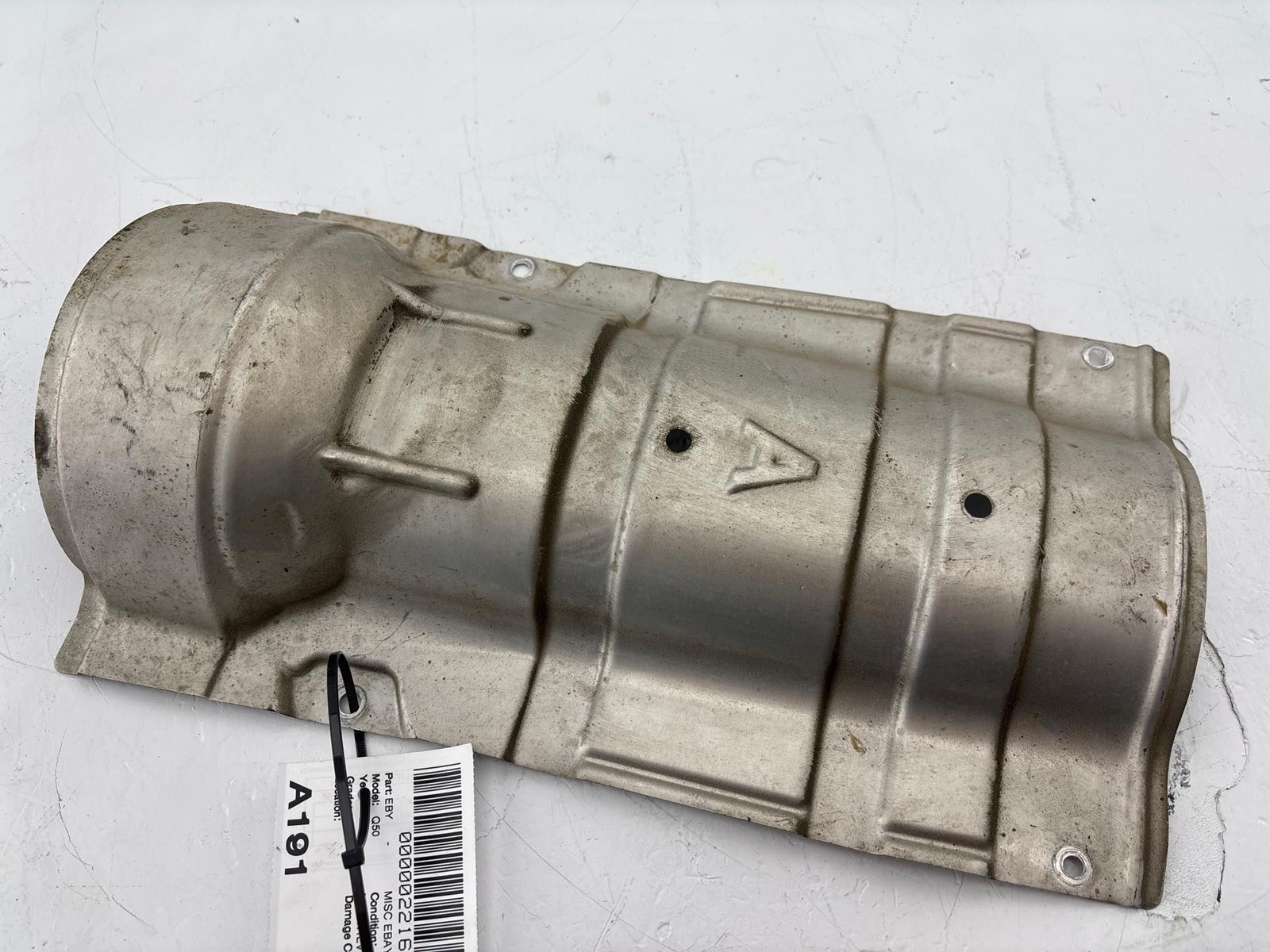 2007 - 2020 INFINITI Q50 Q60 Fuel Tank Cover Heat Insulator Lower Shield OEM