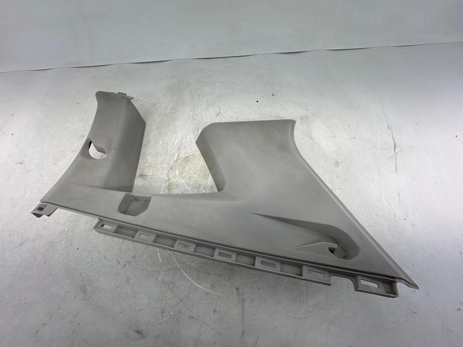 2018 - 2021 Volkswagen Tiguan Right Rear Upper Quarter Panel Trim 5Nn867288 Oem