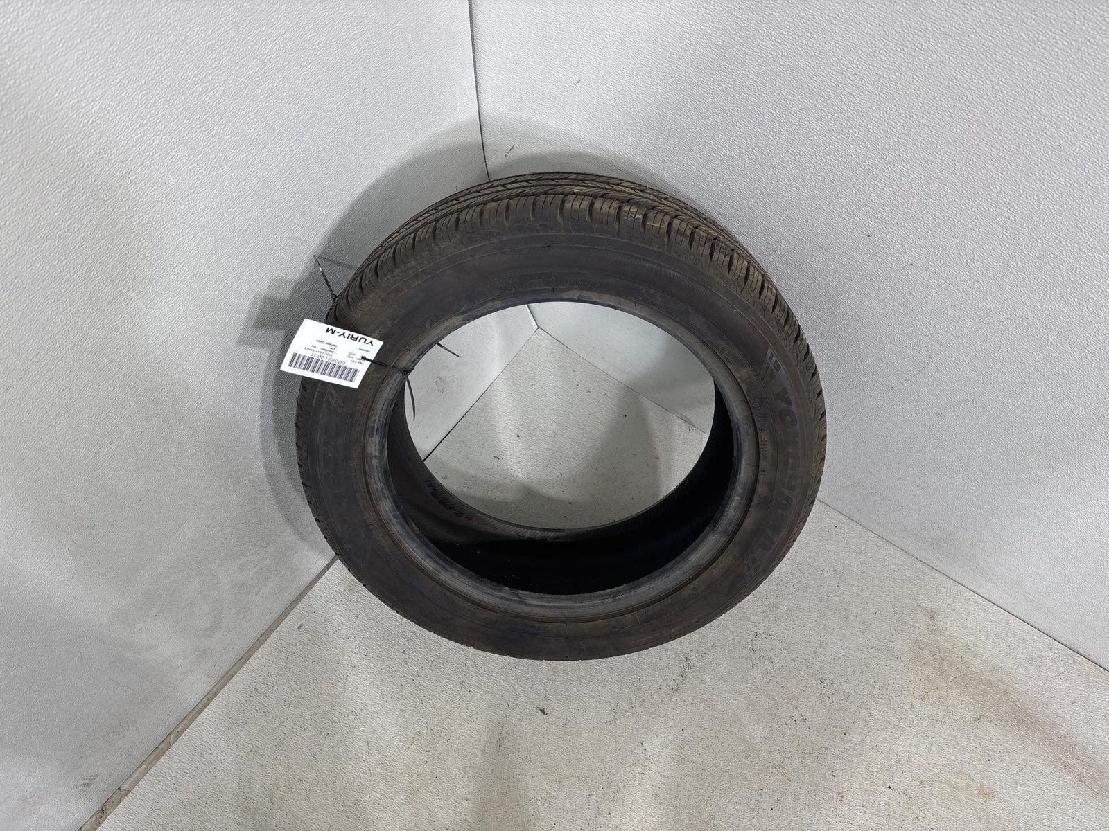 Yokohama Yk-Ctx Used Tire 235/55 R19 105V M+S 9/32
