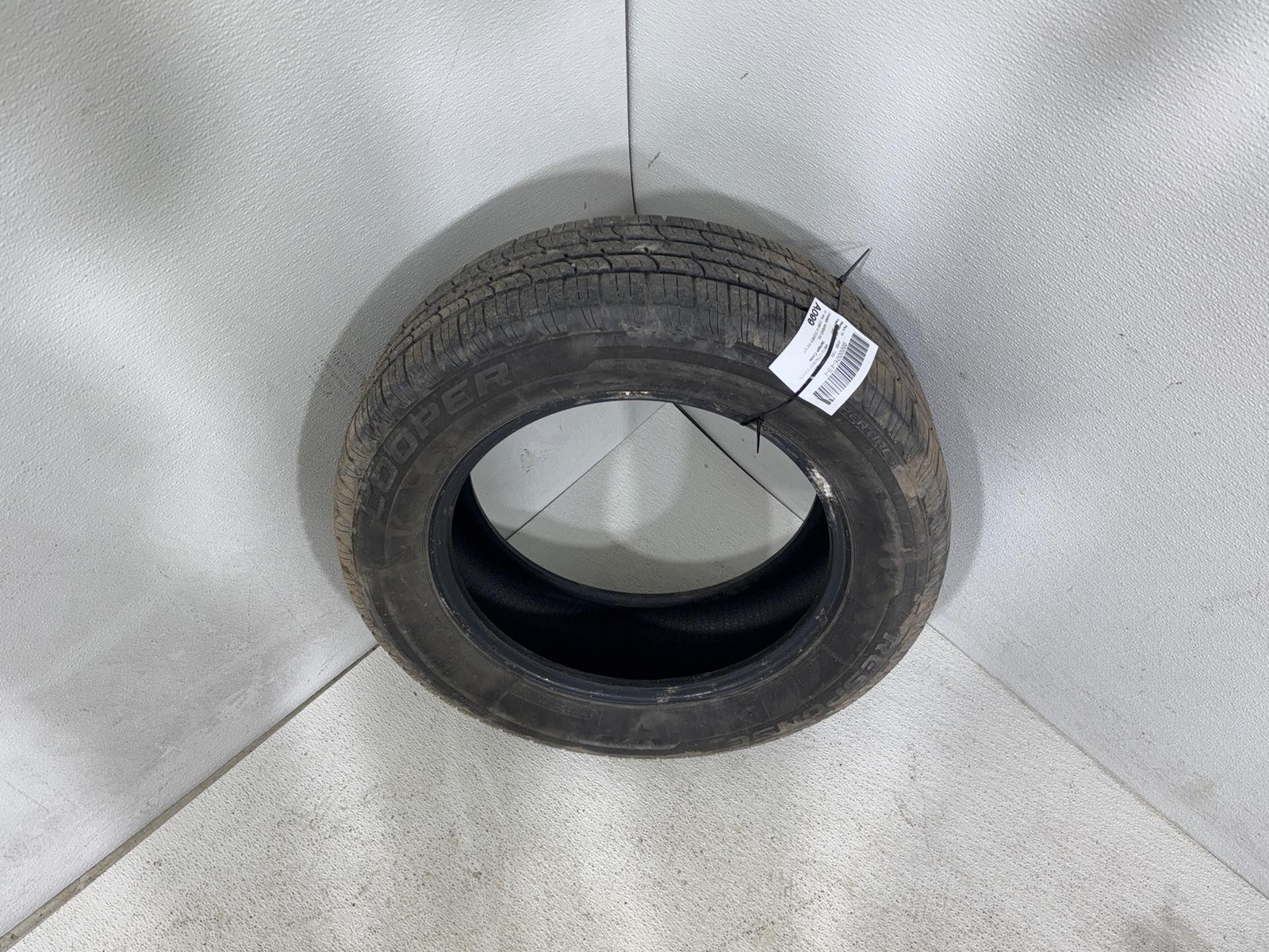 Used 215/60-16 Cooper Response 16' Whl