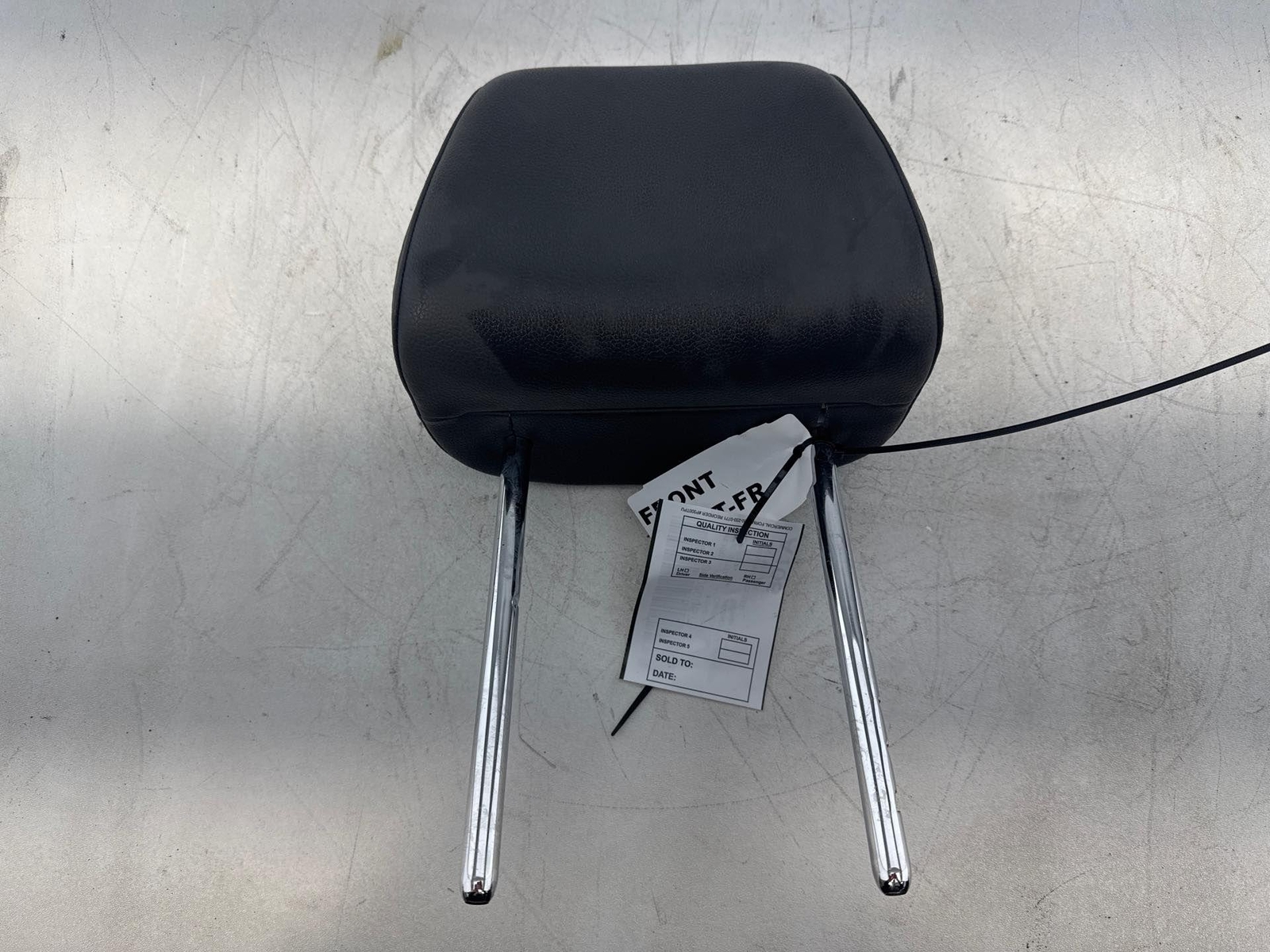 2010-2014 Volkswagen Jetta Sportwagen Front Right Headrest