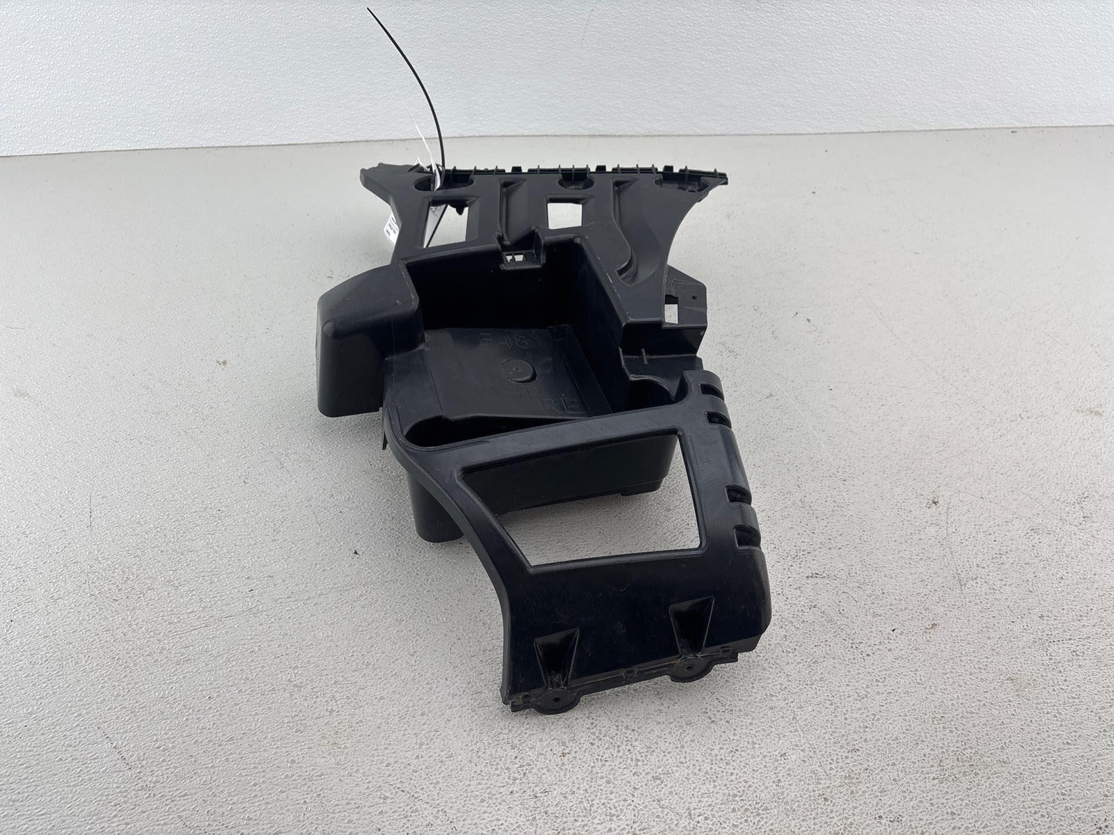 2016-2022 Bmw F48 X1 Rear Right Passenger Side Bumper Bracket Support Guide Oem