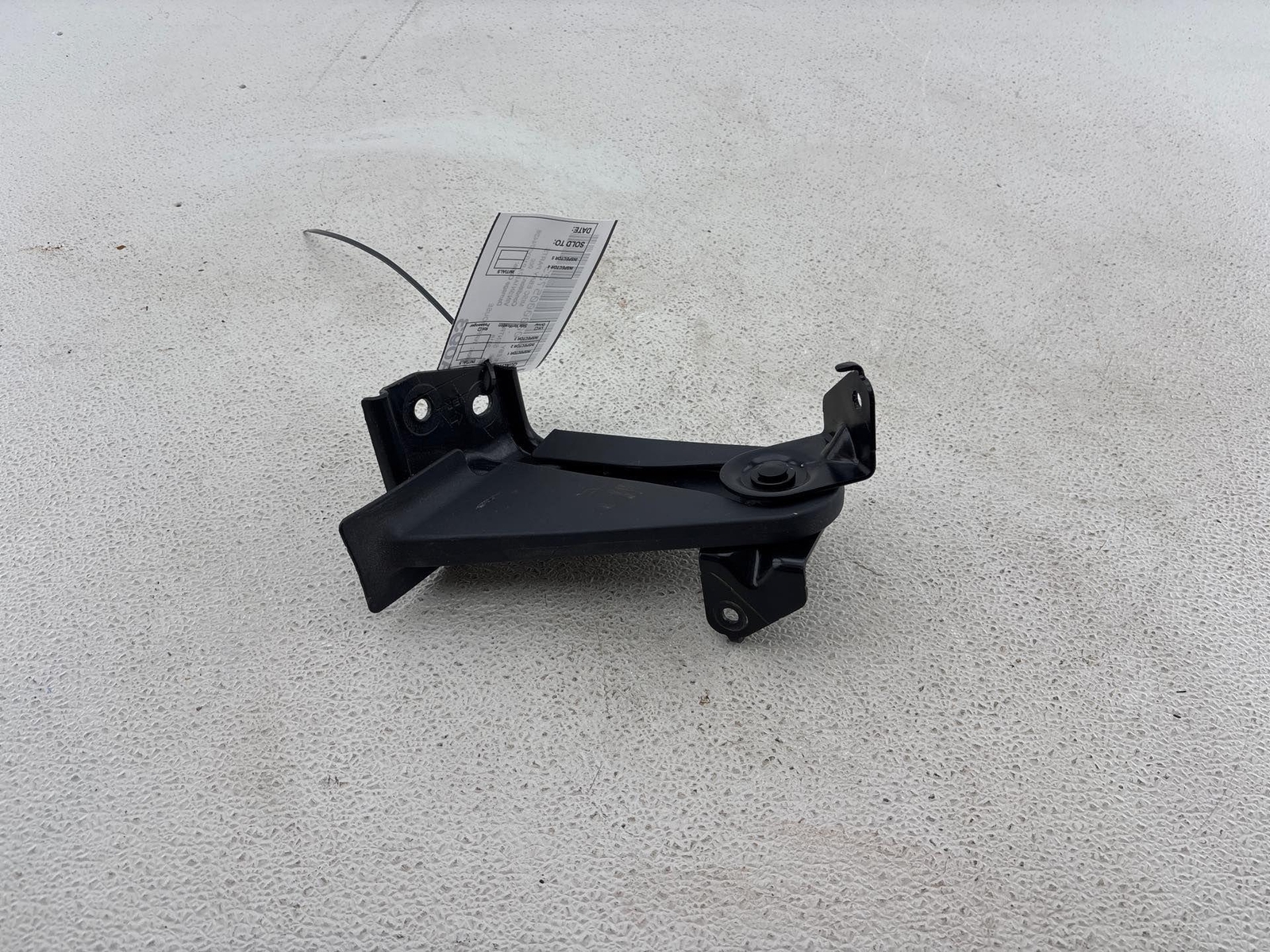 2013 -2019 Nissan Sentra Nissan Sentra Rear Center Seat Bracket Oem