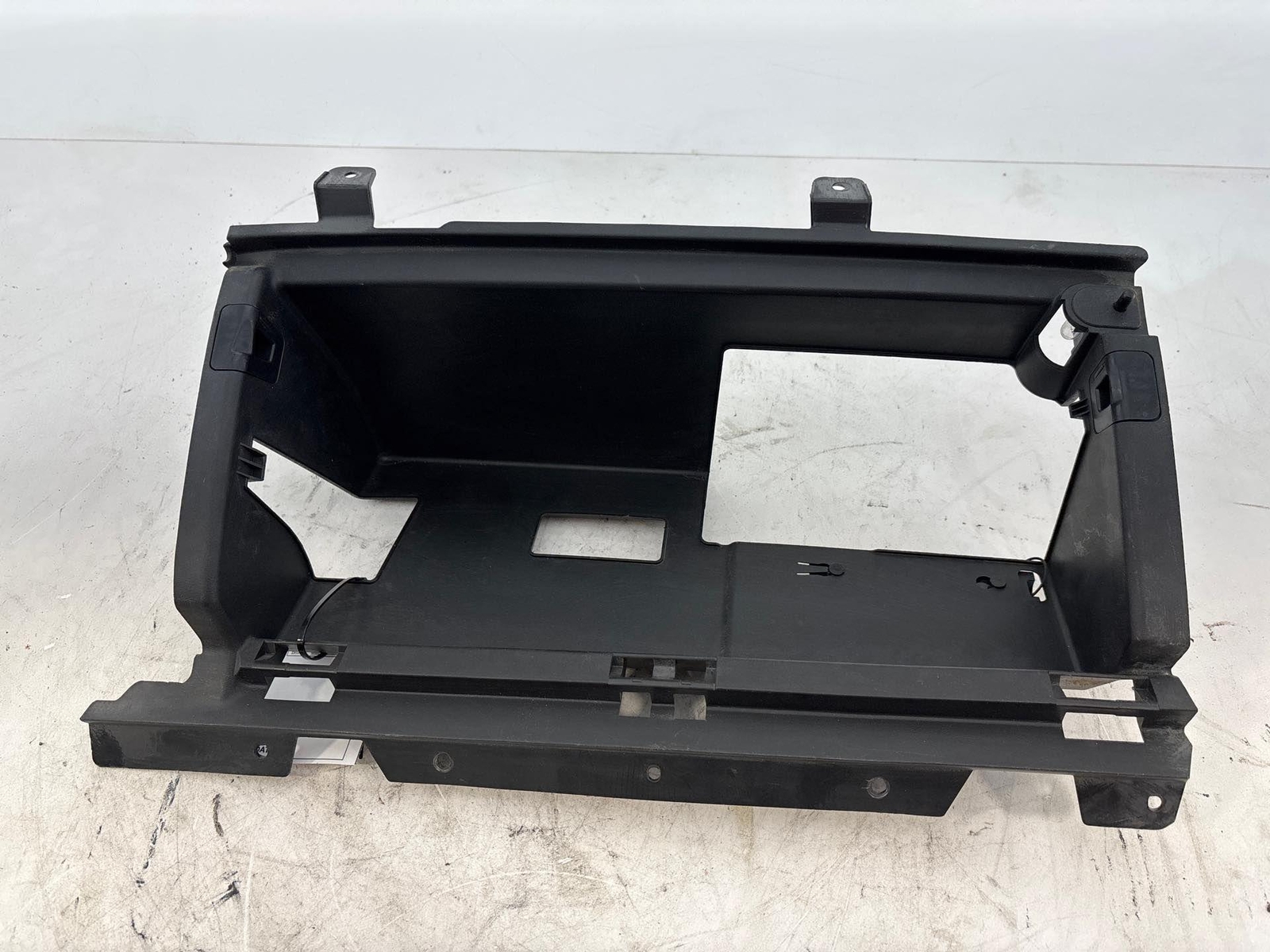 2019-2024 Ram 1500 Instrument Panel Glove Box Storage Housing Oem 6Pm28Tx7Ad