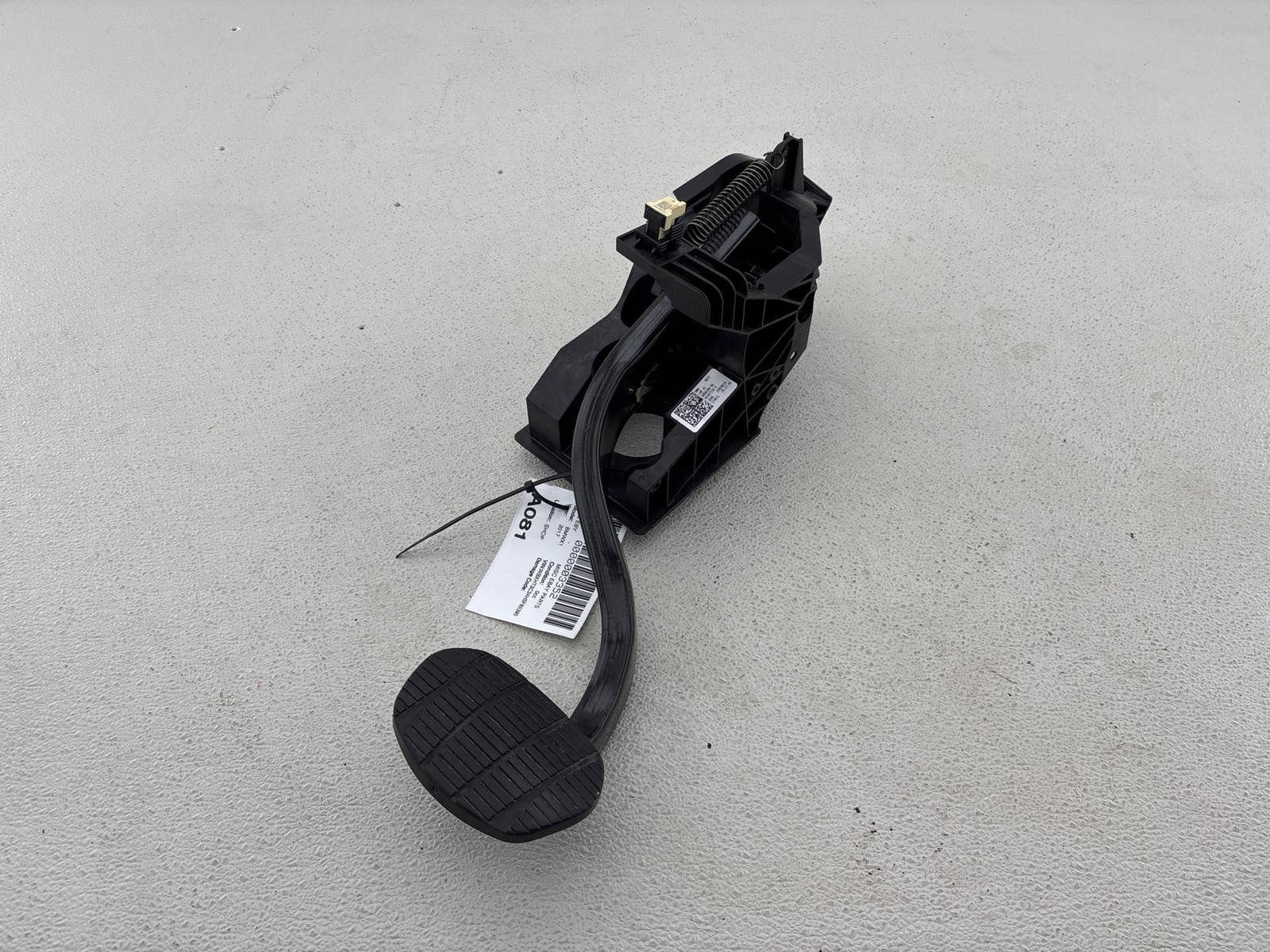 2016 - 2021 Bmw X1 F48 Brake Stop Pedal Assembly Oem