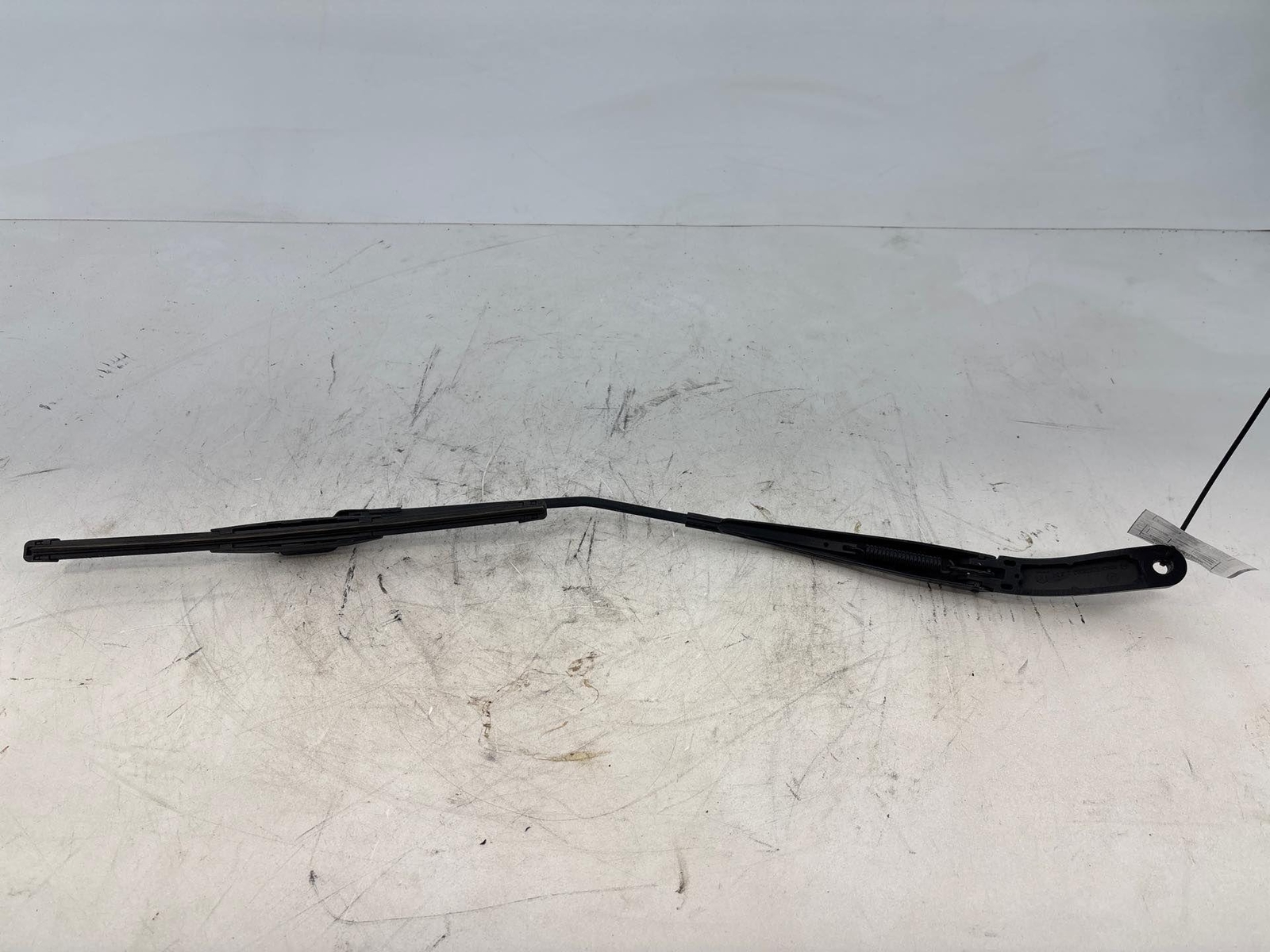 2019 - 2023 Jeep Renegade Front Windshield Right Side Wiper Arm Oem