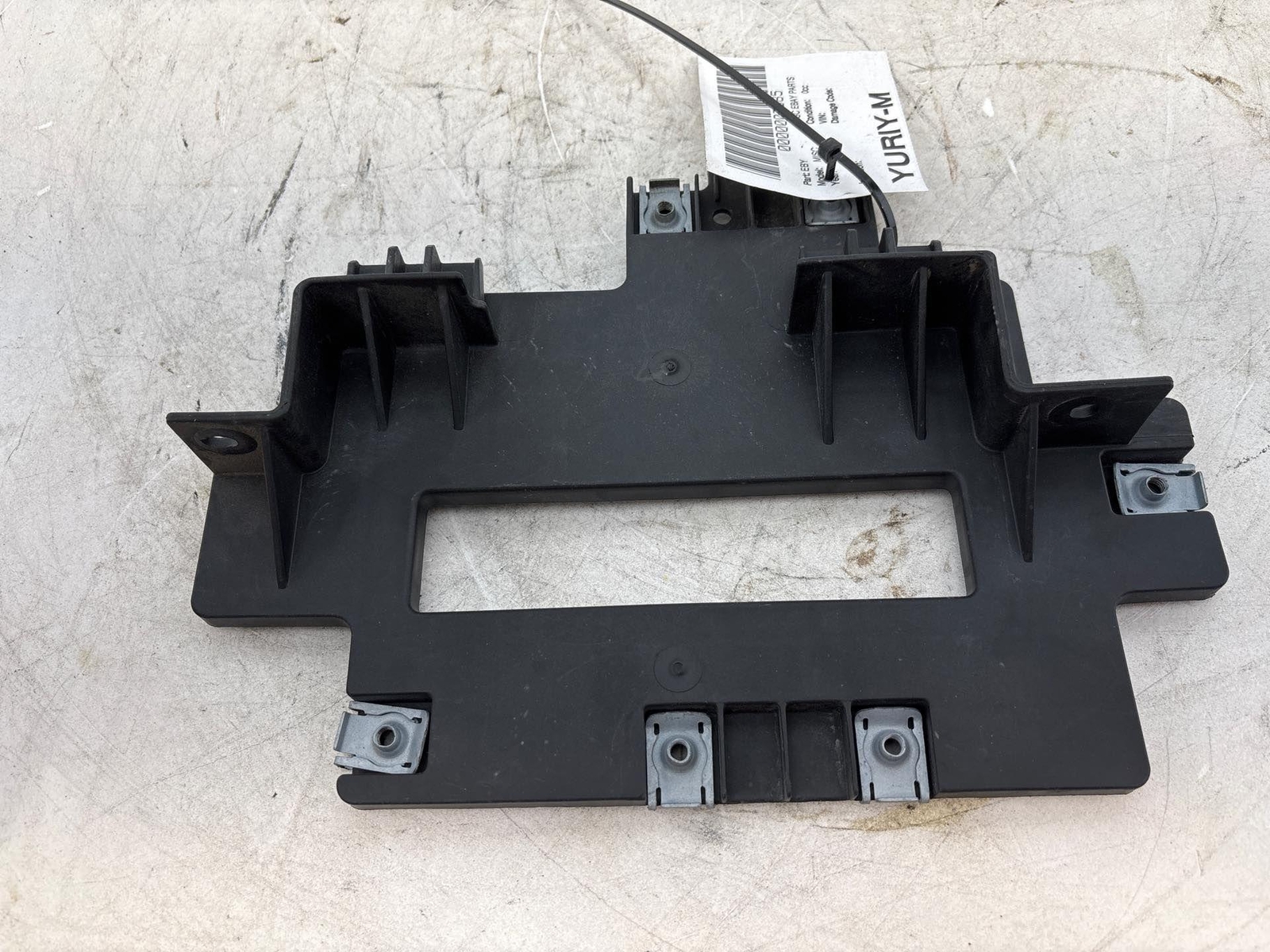 2019-2024 Ram 1500 5.7L Engine Computer Control Module Ecu Bracket Oem