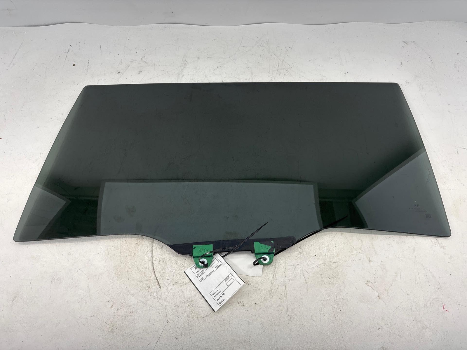 2018-2024 Honda Odyssey Rear Left Side Door Window Glass Oem