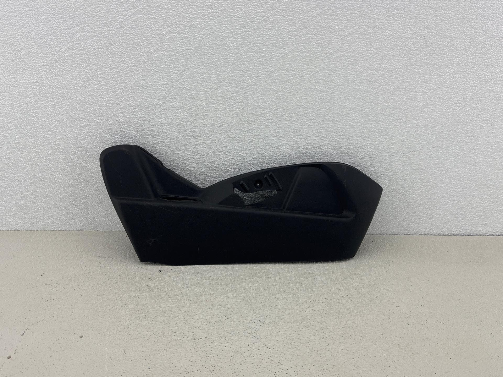 2010-2017 Gmc Terrain Right Seat Cover Panel Trim Bezel Oem Dogt-19-58100