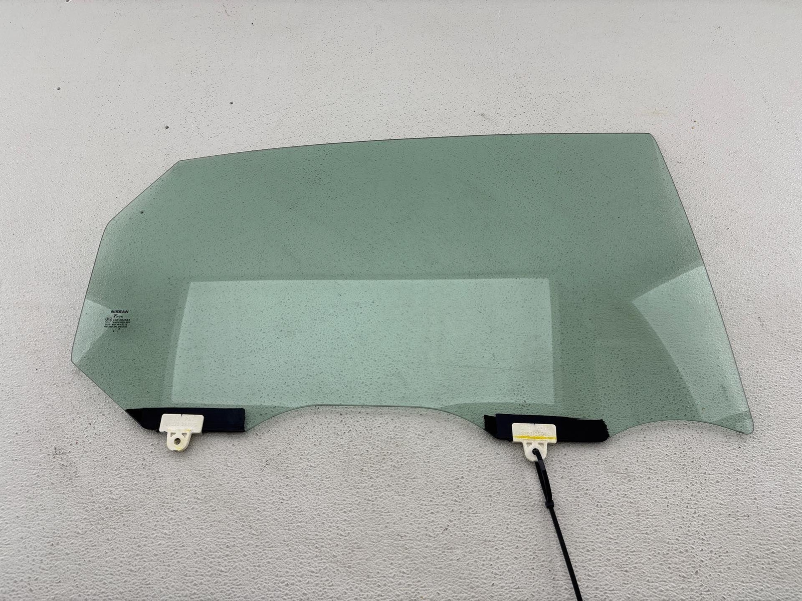 2013-2019 Nissan Sentra Rear Right Door Window Glass Oem
