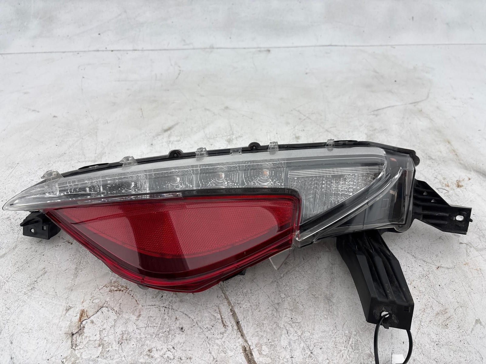 2017-2022 Toyota Prius Prime Rear Right Bumper Turn Signal Light
