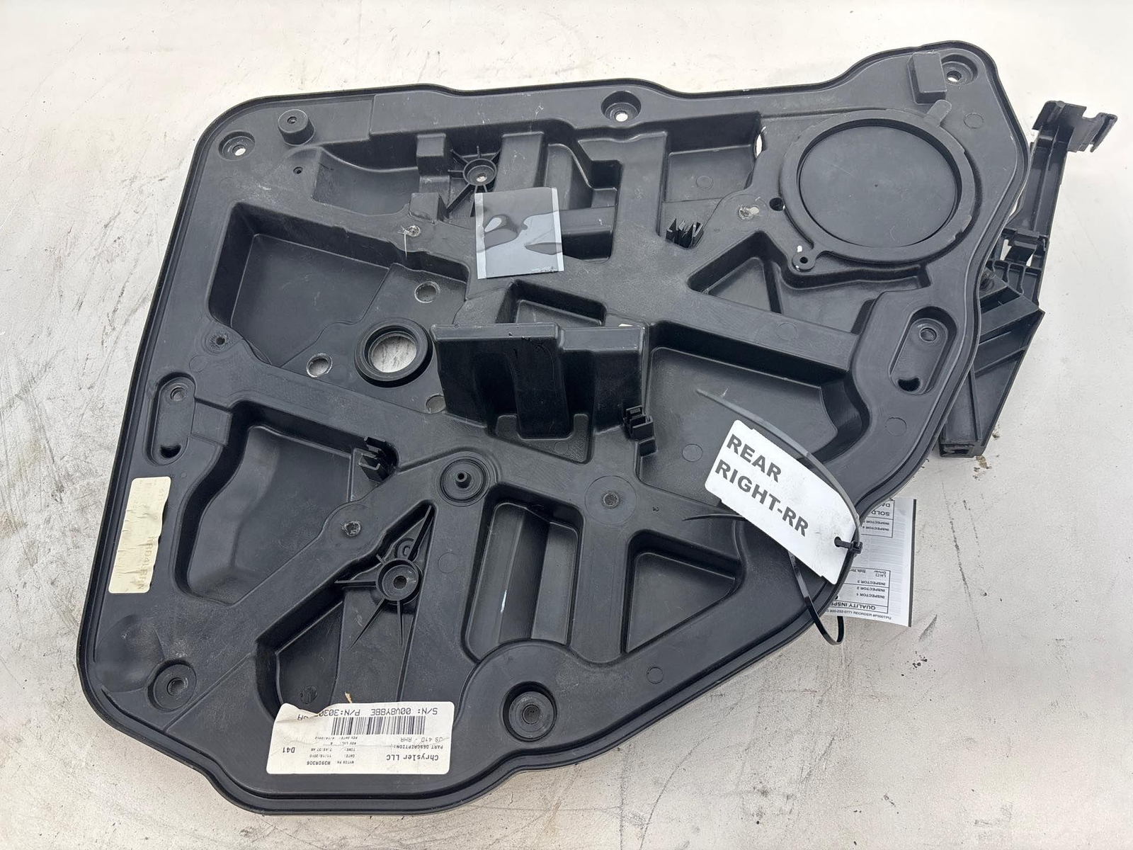2011-2014 Dodge Avenger Rear Right Window Regulator Panel & Lock Mount Oem