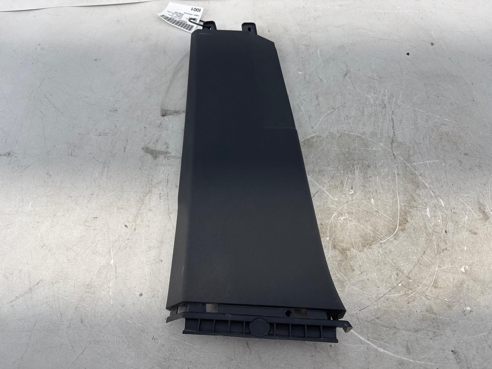 2018-2024 Volkswagen Tiguan Left Side B Pillar Lower Trim Cover Panel Oem