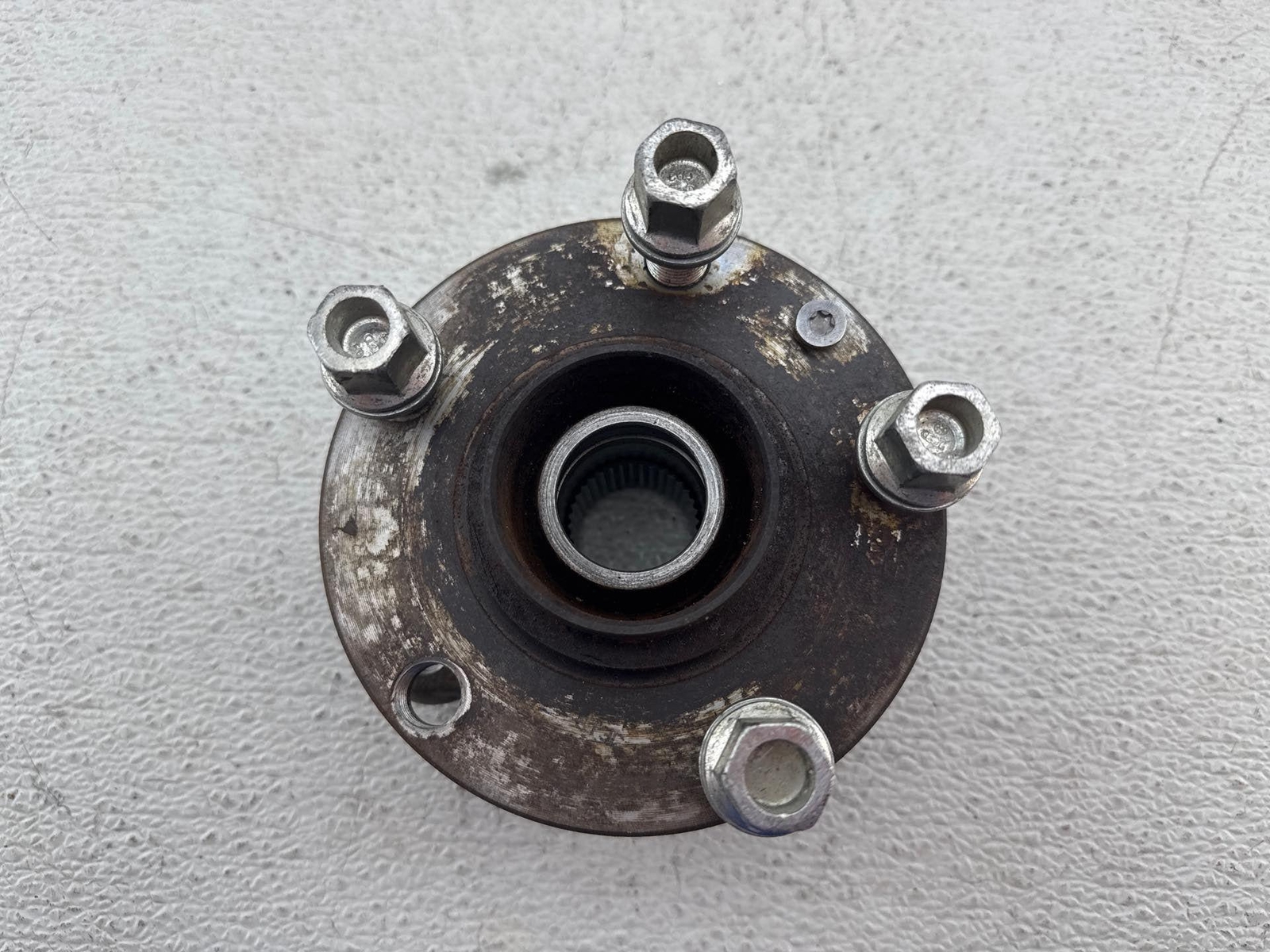 2008-2015 Audi R8 Rear Wheel Bearing / Hub Oem