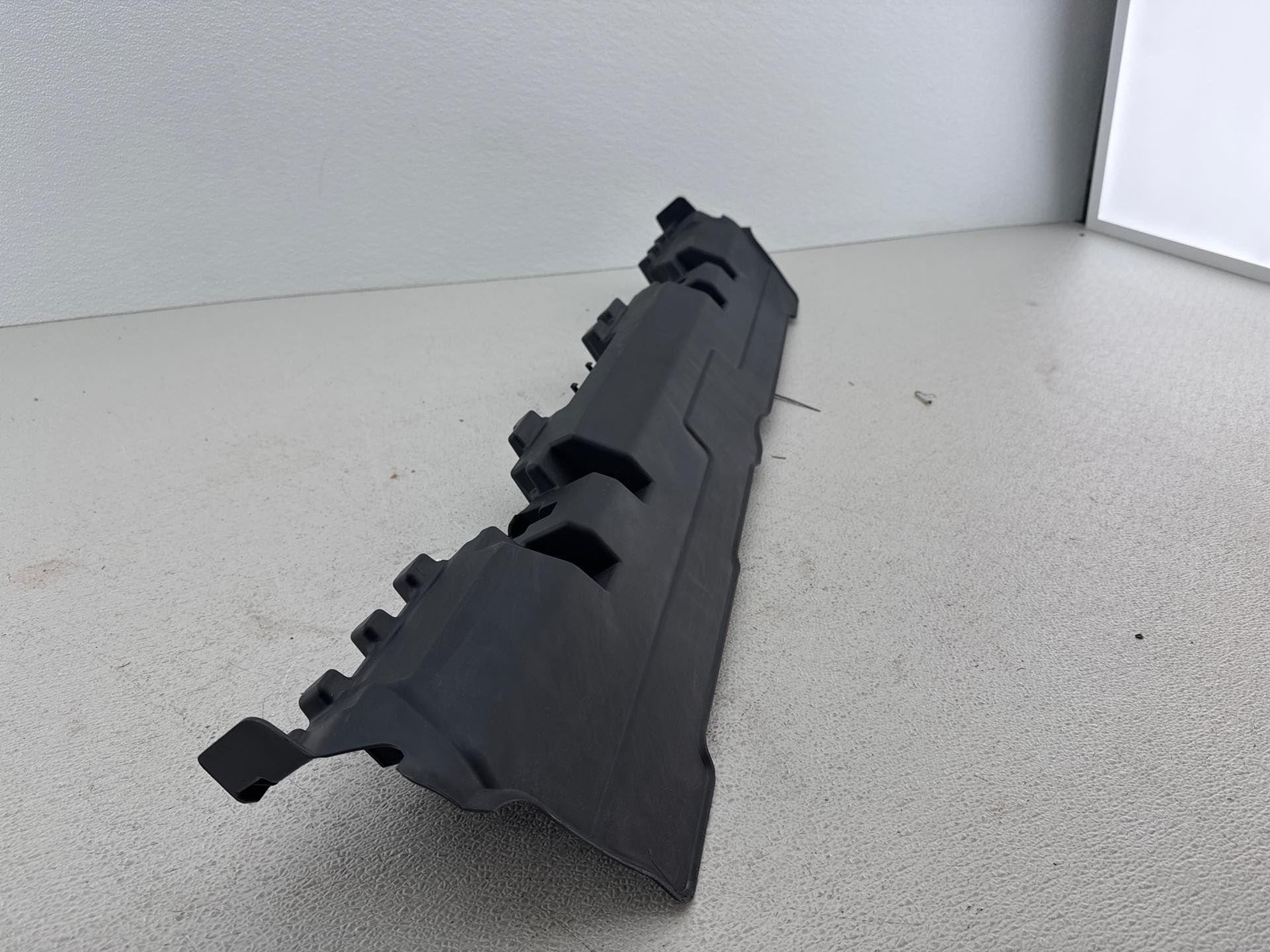 20116-2022 Bmw X1 F48 Xdrive20D Rear Boot Floor Panel Mounting Bracket Oem