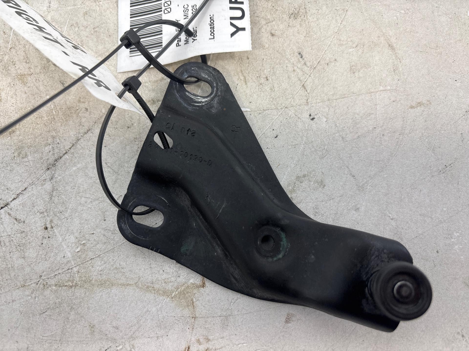 2018-2024 Honda Odyssey Rear Right Side Slide Door Upper Roller Hinge Oem