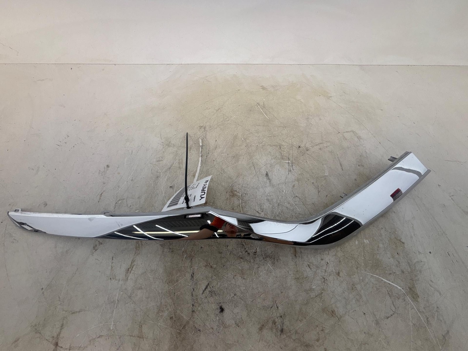 2018-2020 Honda Odyssey Right Front Grille Trim Molding Chrome OEM 71210-THR-A01