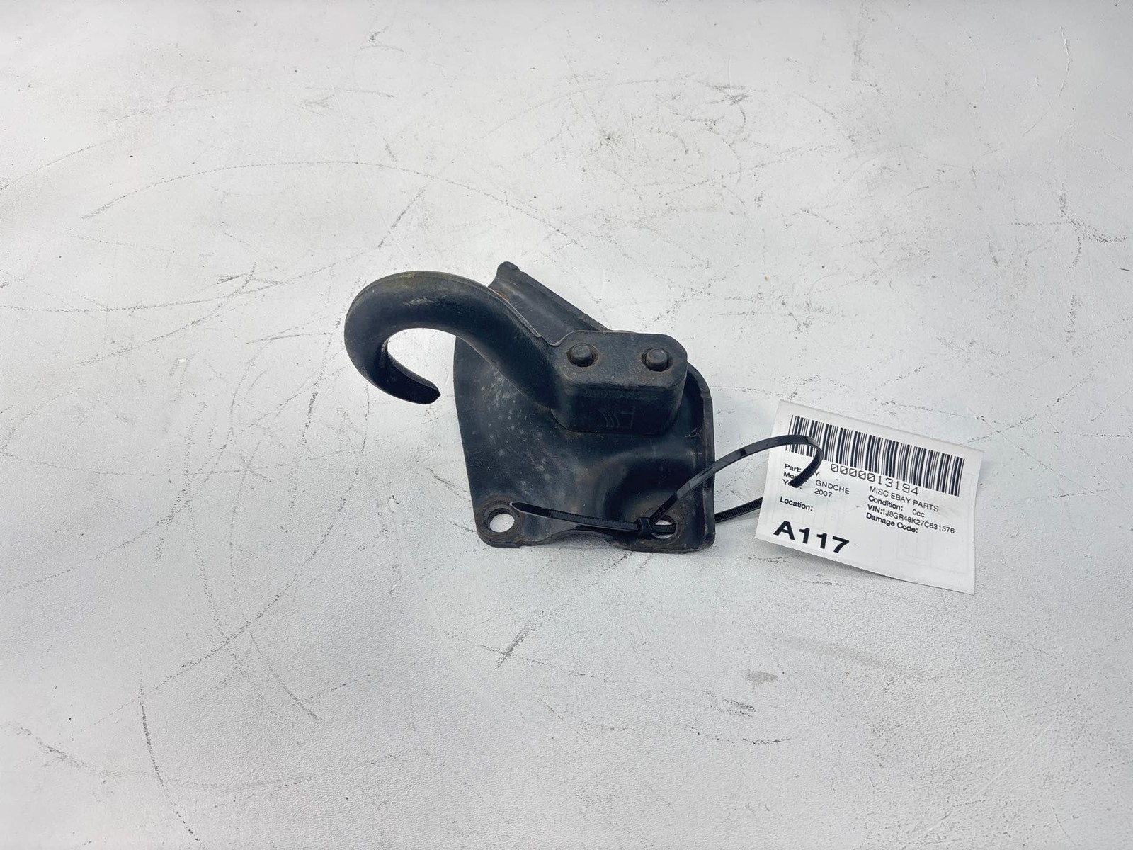 2005-2010 Jeep Grand Cherokee Tow Hook Oem 52059410Ab