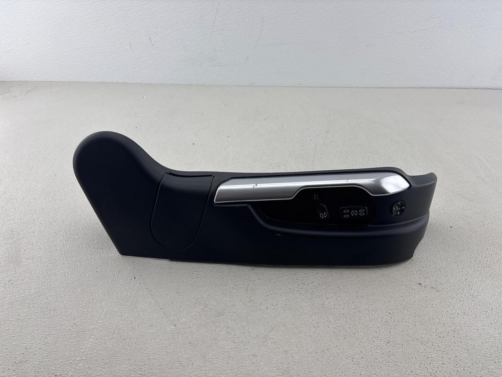 2006-2009 Land Range Rover Sport L322 Front Right Seat Switch W/ Trim OEM