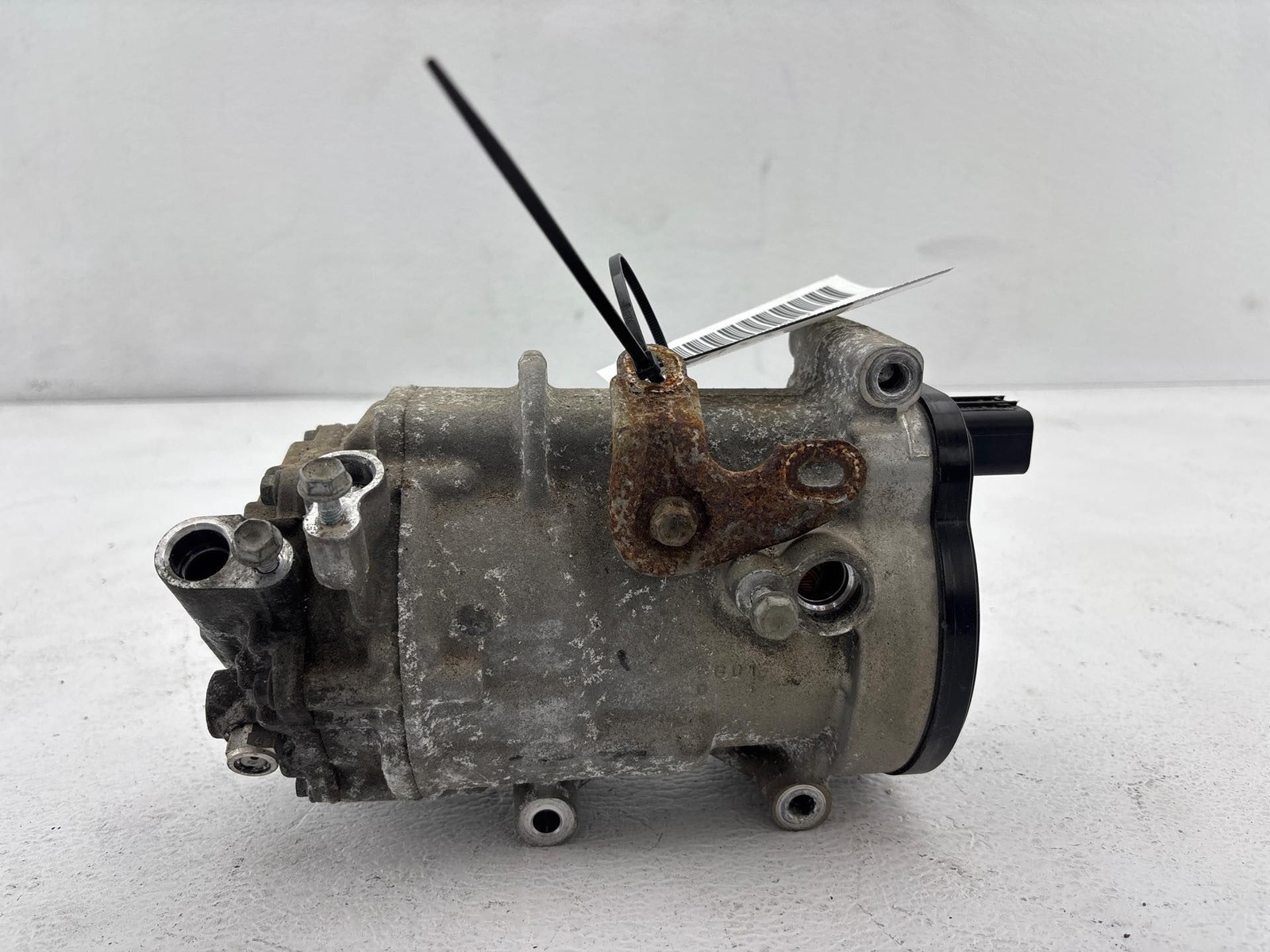 2017-2022 Toyota Prius Prime A/C Air Conditioning Compressor OEM