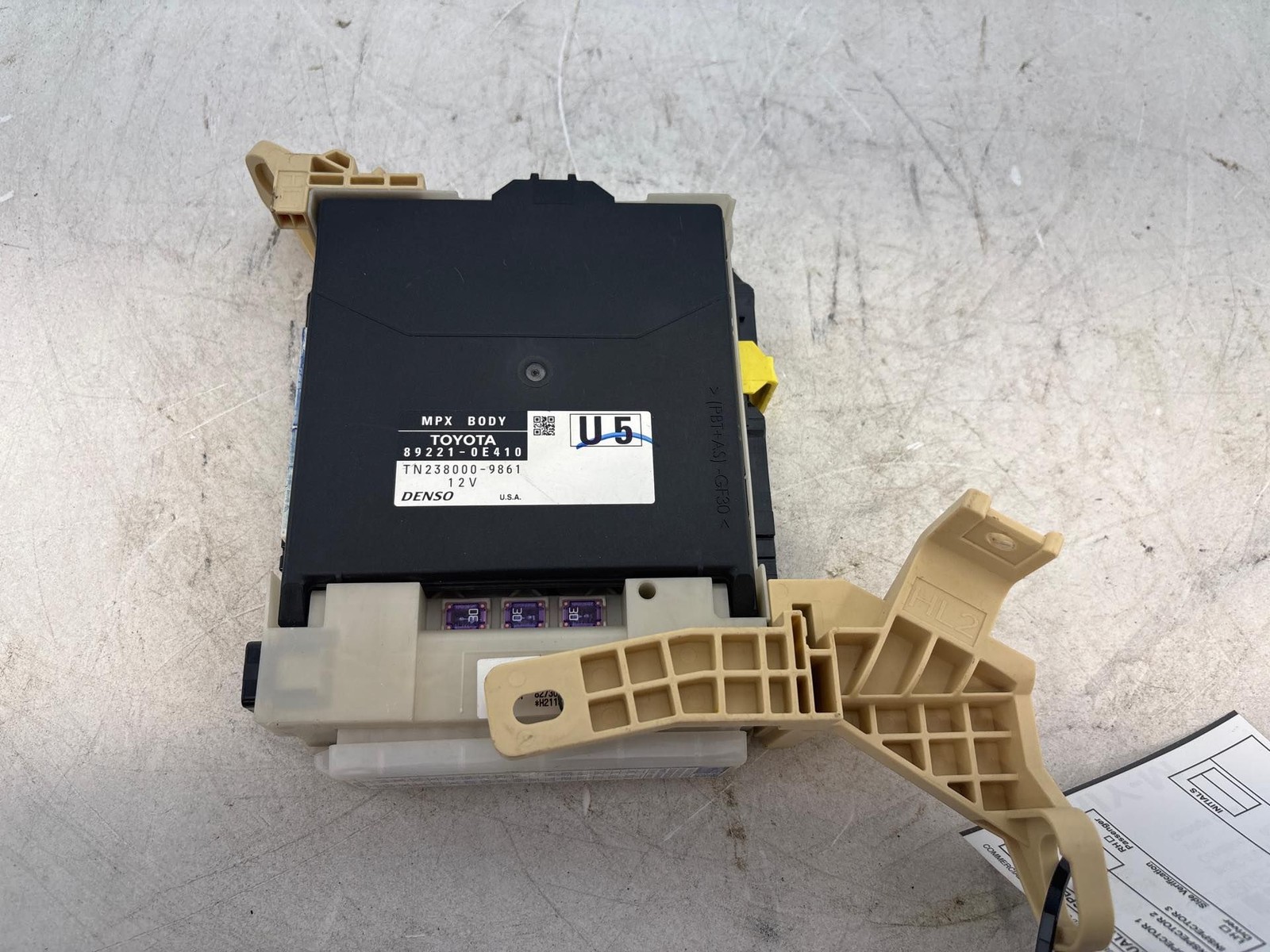 2017-2019 Toyota Highlander Body Control Module BCM BCU Unit 89221-0E410