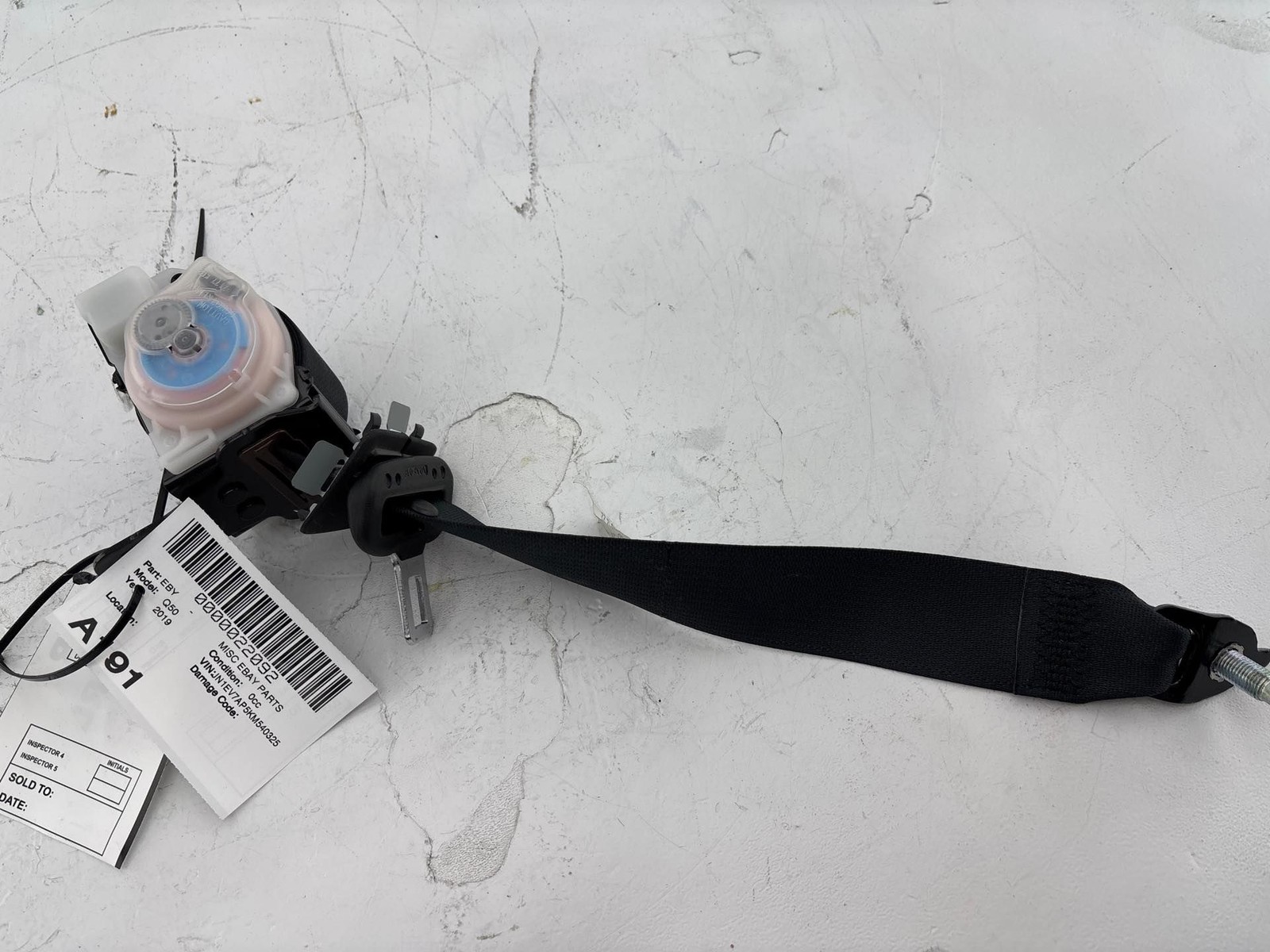 2018 - 2020 Infiniti Q50 Rear Left Driver Side Seat Belt Seatbelt Retractor OEM