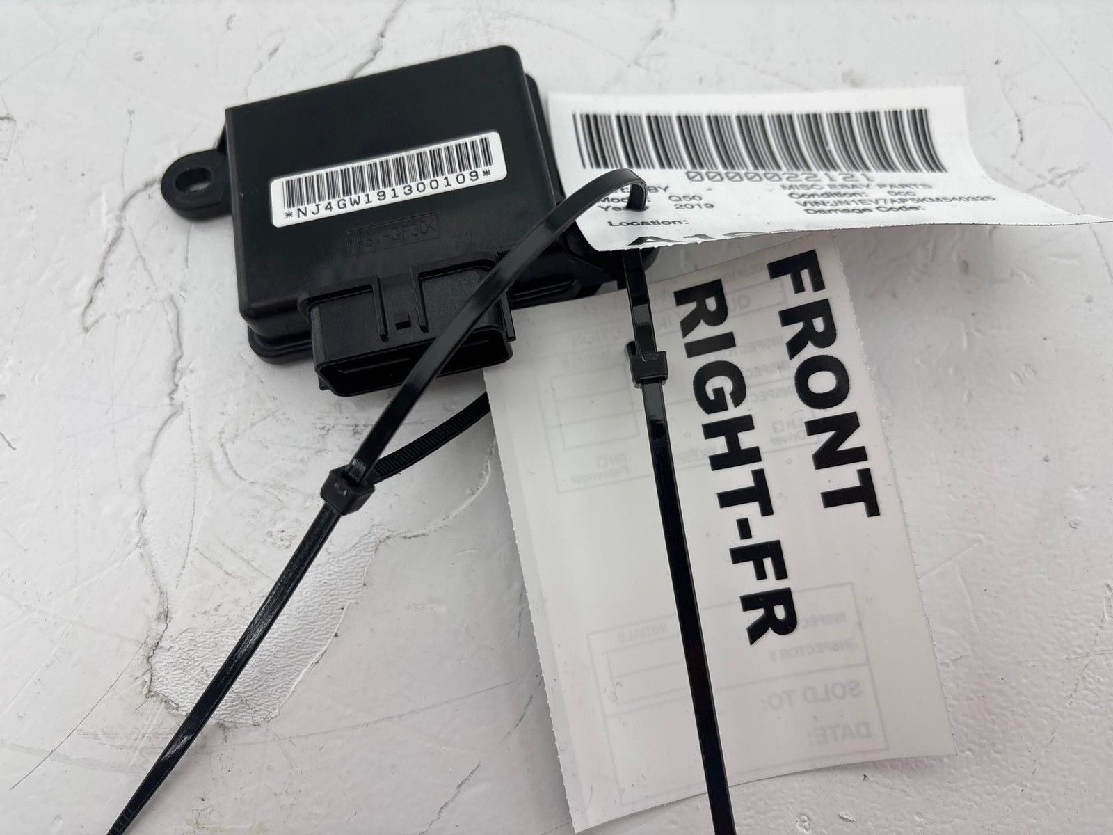2016 - 2019 Infiniti Q50 Front Right Seat Occupant Sensor Control Module OEM
