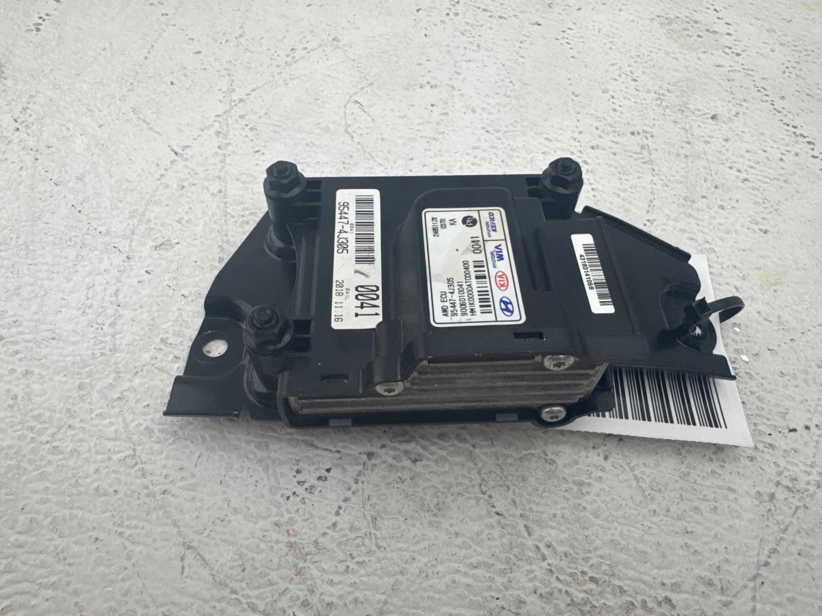 2019-2022 Genesis G70 Transfer Case Computer Control Module OEM 95447-4J305