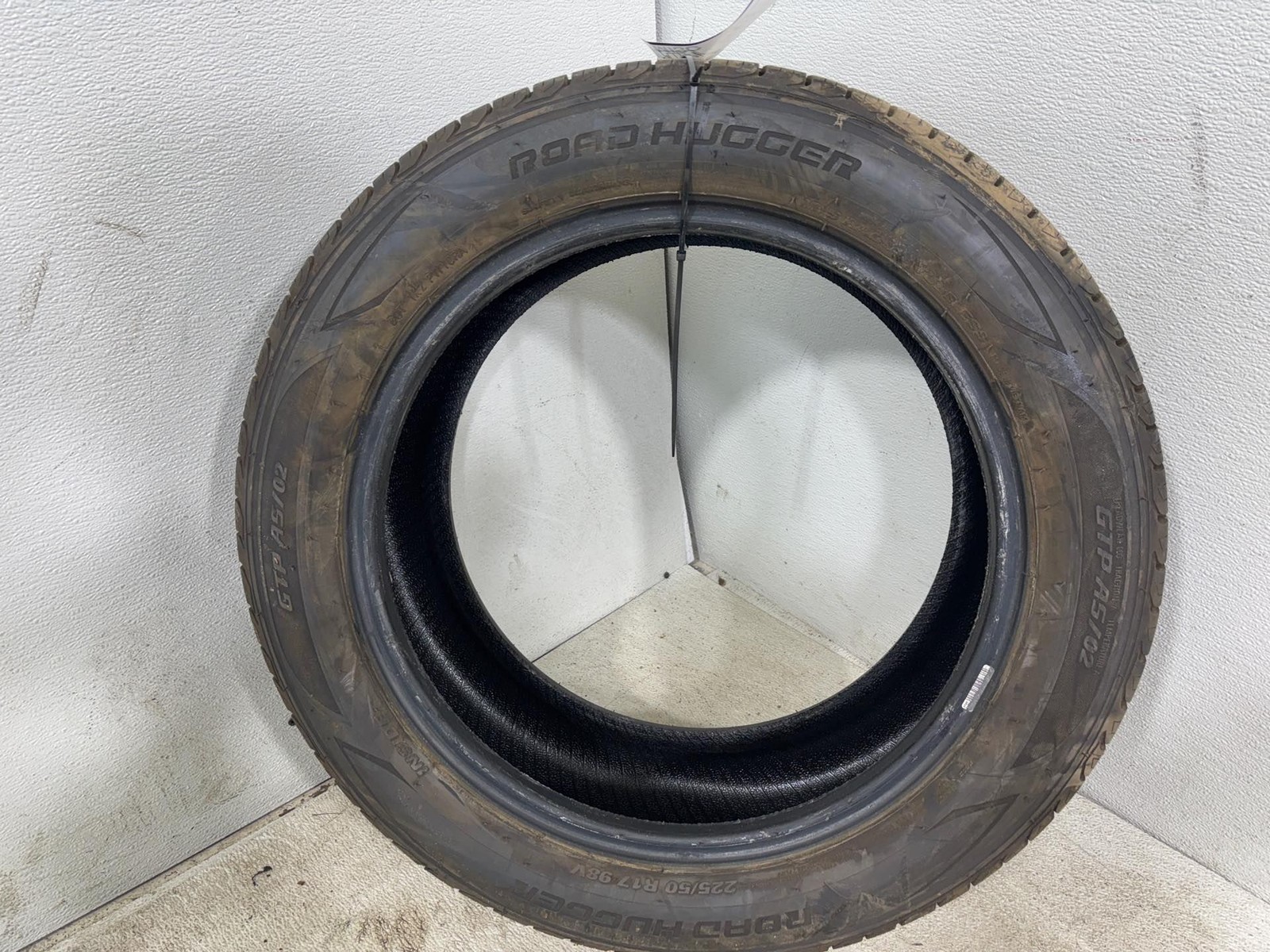 Tire ROAD HUGGER GTP AS/02 225/50R17 98V -10/32