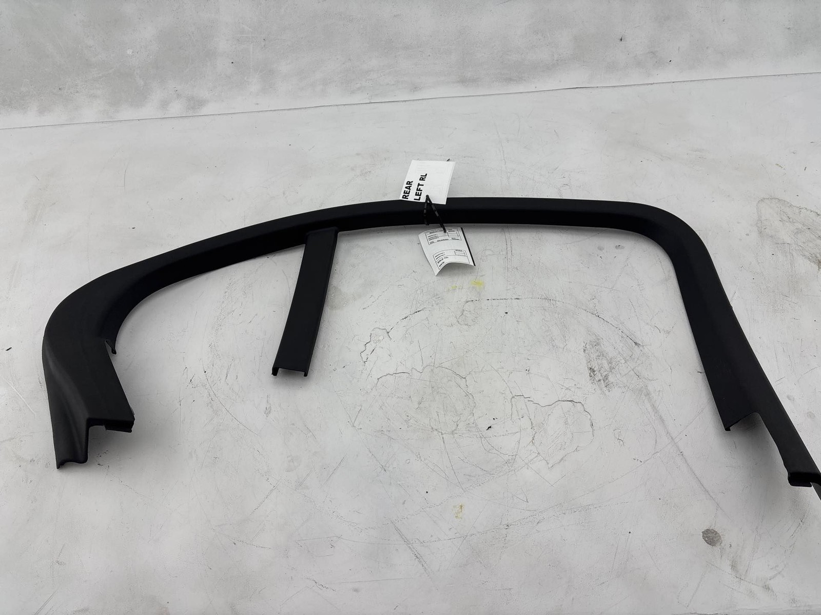 2015-2021 Mercedes W205 C300 Rear Left Side Door Window Frame Cover OEM