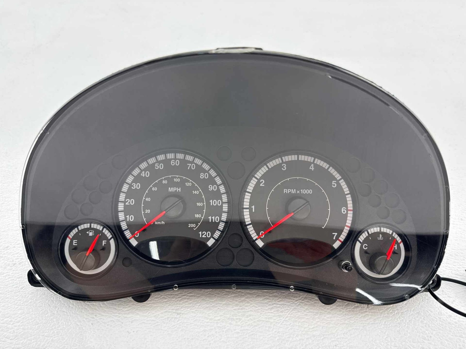 2006 Jeep Liberty 3.7L Speedometer Instrument Cluster 56044865AC OEM