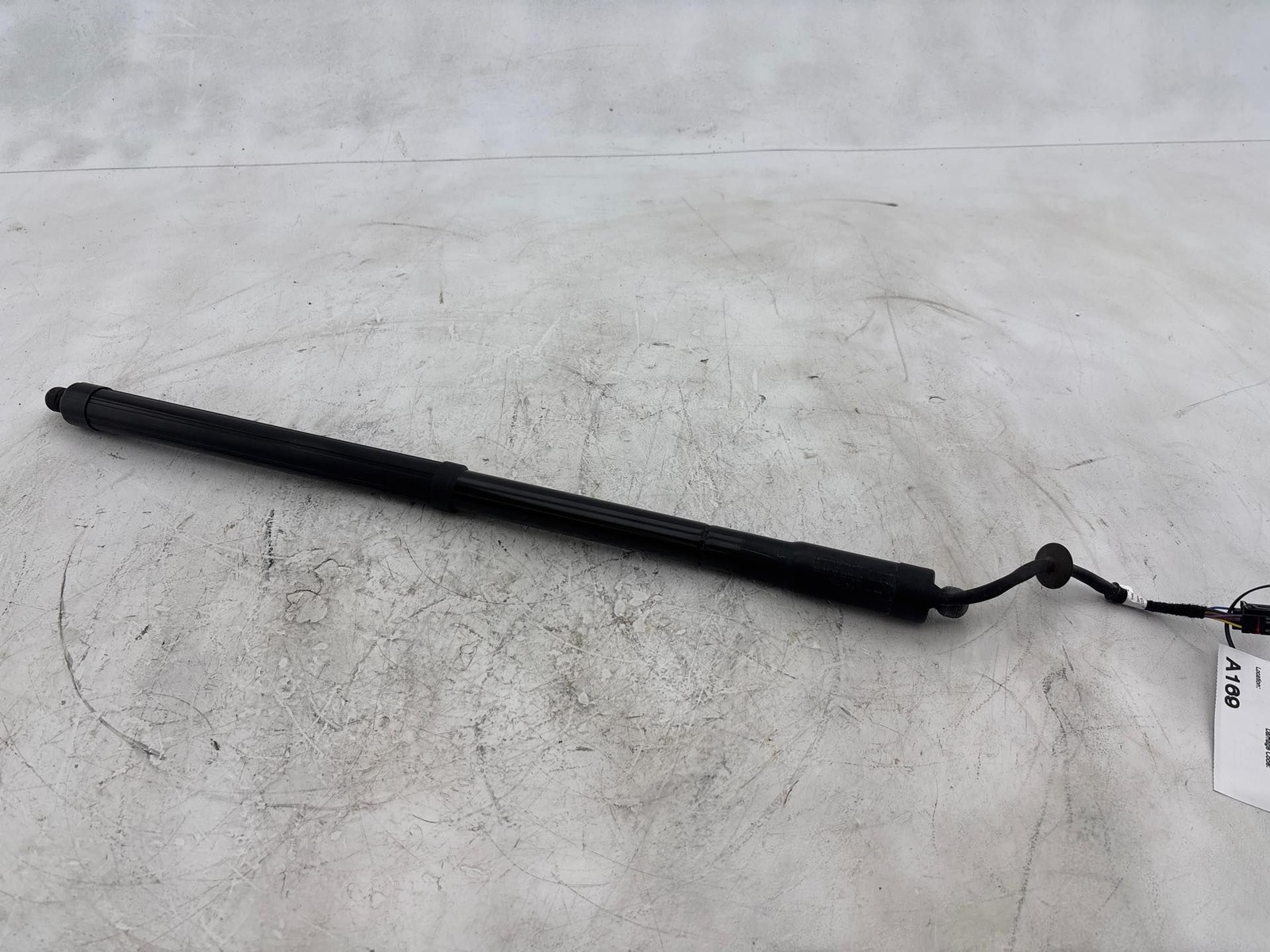 13-15 Infiniti QX60 Rear Left Of Right Tailgate Support Cylinder Strut Shock OEM