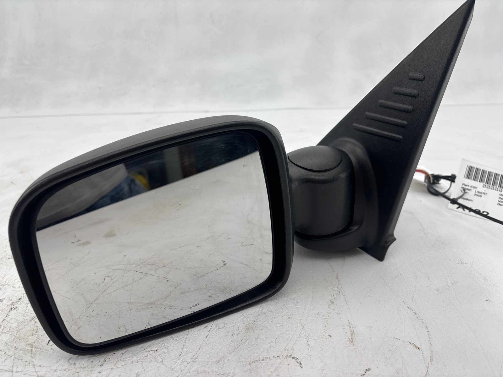 2002-2007 Jeep Liberty Front Left Exterior Door View Mirror OEM