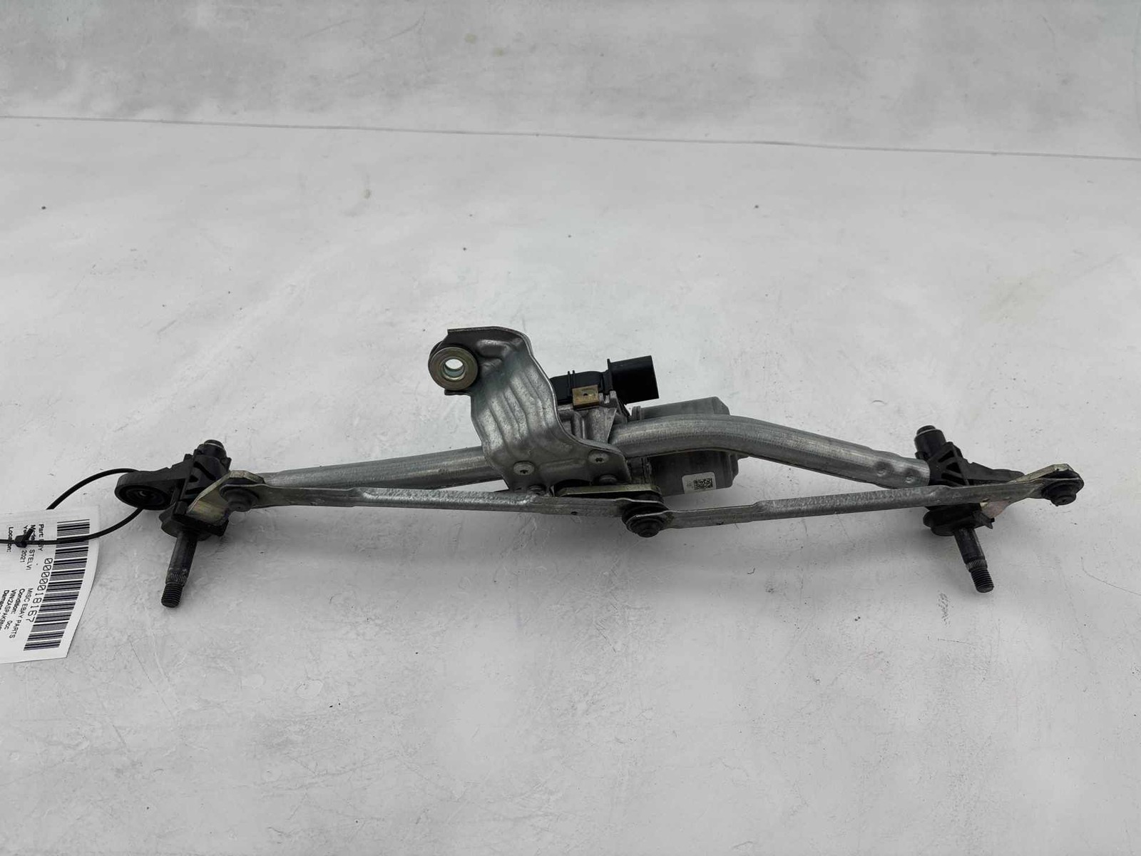 2018 - 2025 Alfa Romeo Stelvio Front Windshield Wiper Linkage W/ Motor OEM