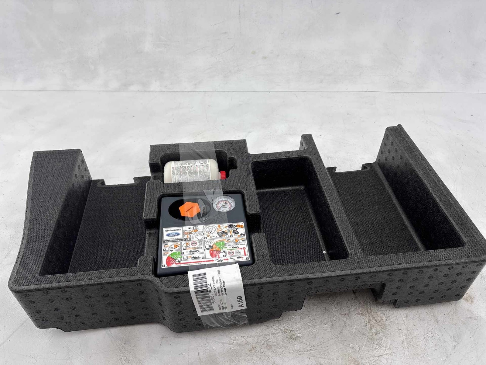 2017 FORD FOCUS RS repair kit insert luggage OEM