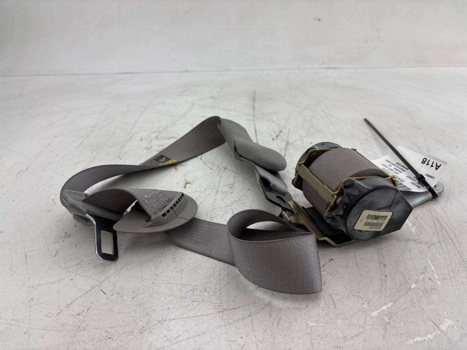 2005-2009 Buick Lacrosse Front Right Seatbelt Seat Belt Retractor