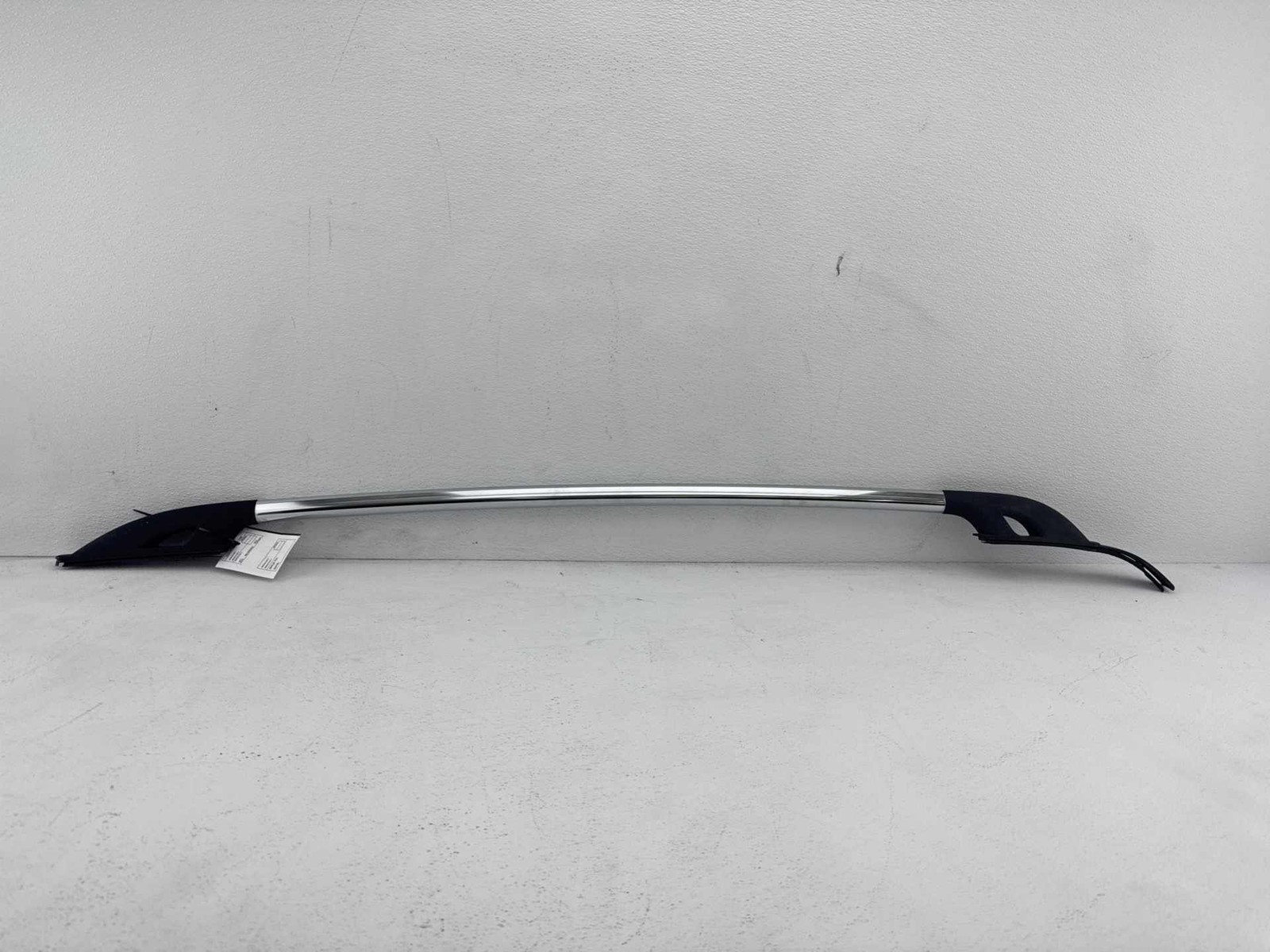 2002-2007 Jeep Liberty Left Roof Rack Luggage Carrier Rail OEM